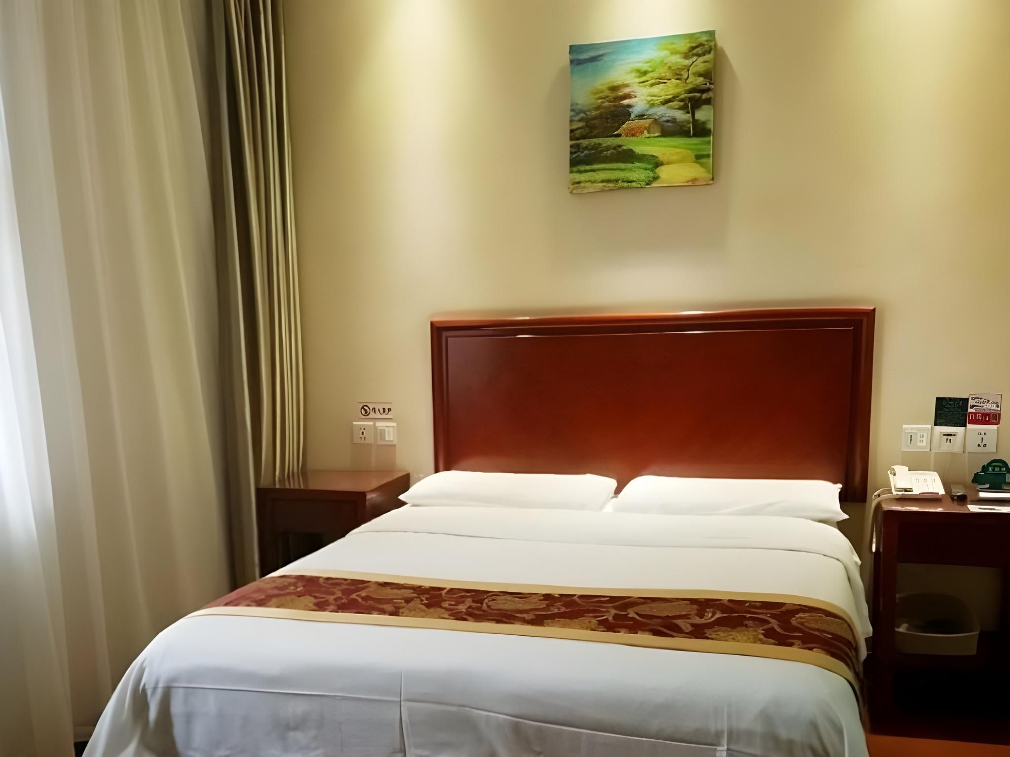 GTR Special offer - Guest Room with One 1.5M Bed