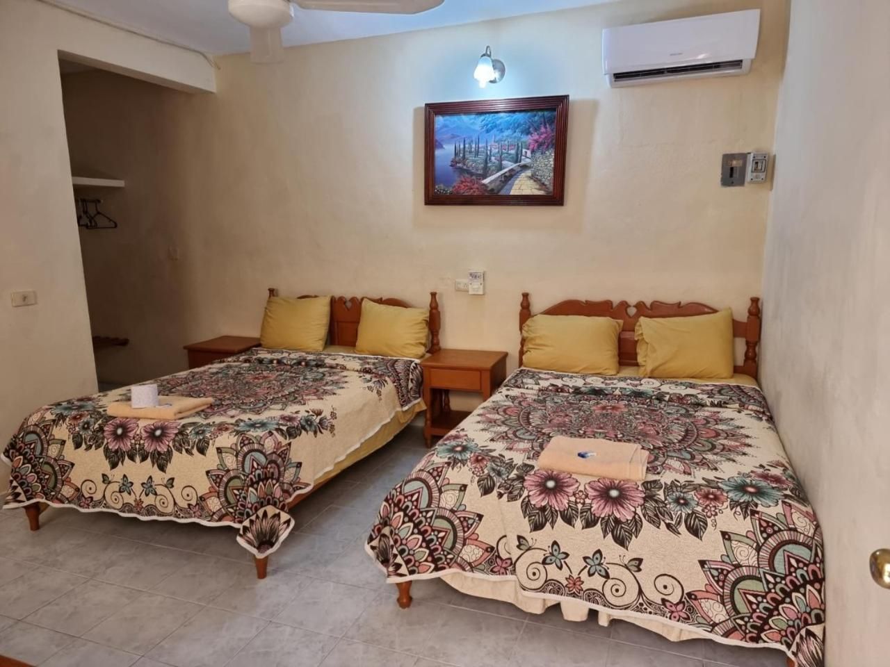 Twin Room with Bathroom