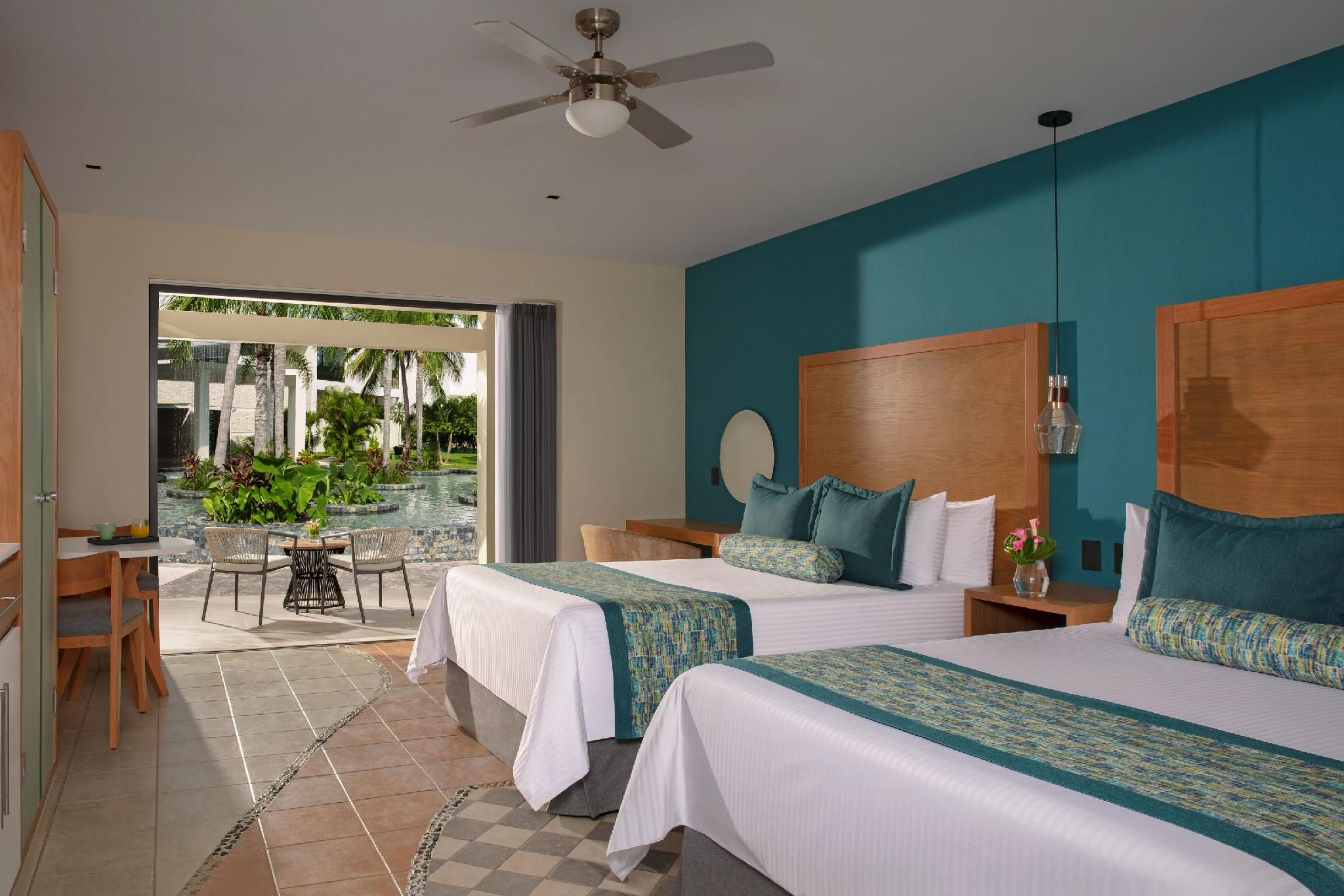 Preferred Club Jr Suite Tropical View Double Beds