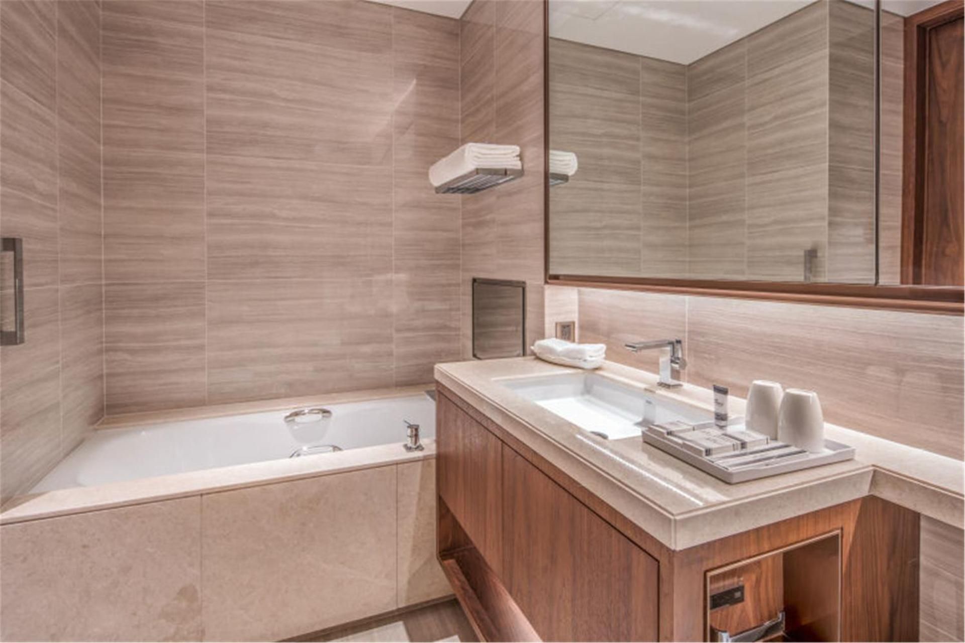 Superior One-Bedroom Apartment