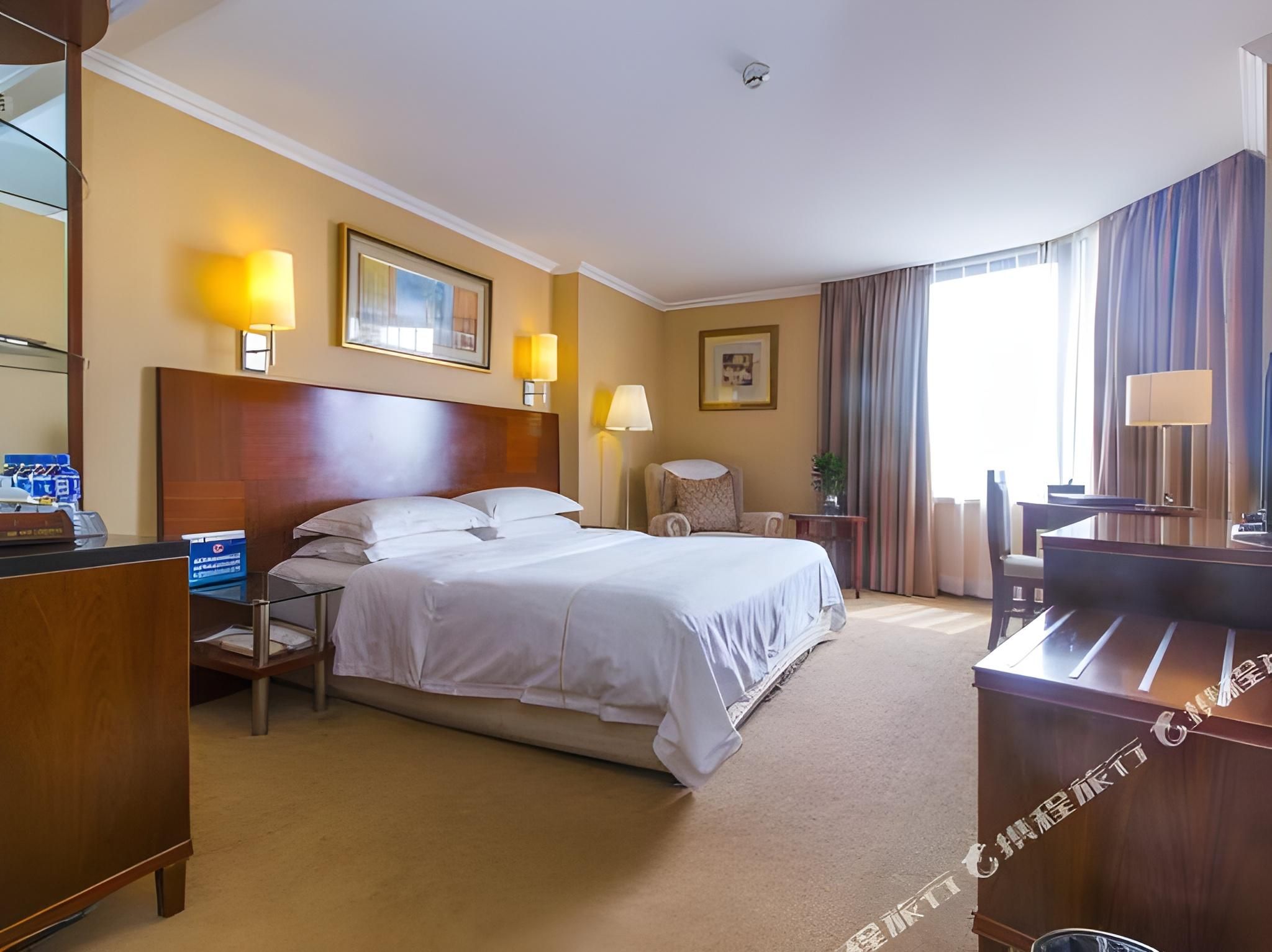 Superior Queen Room