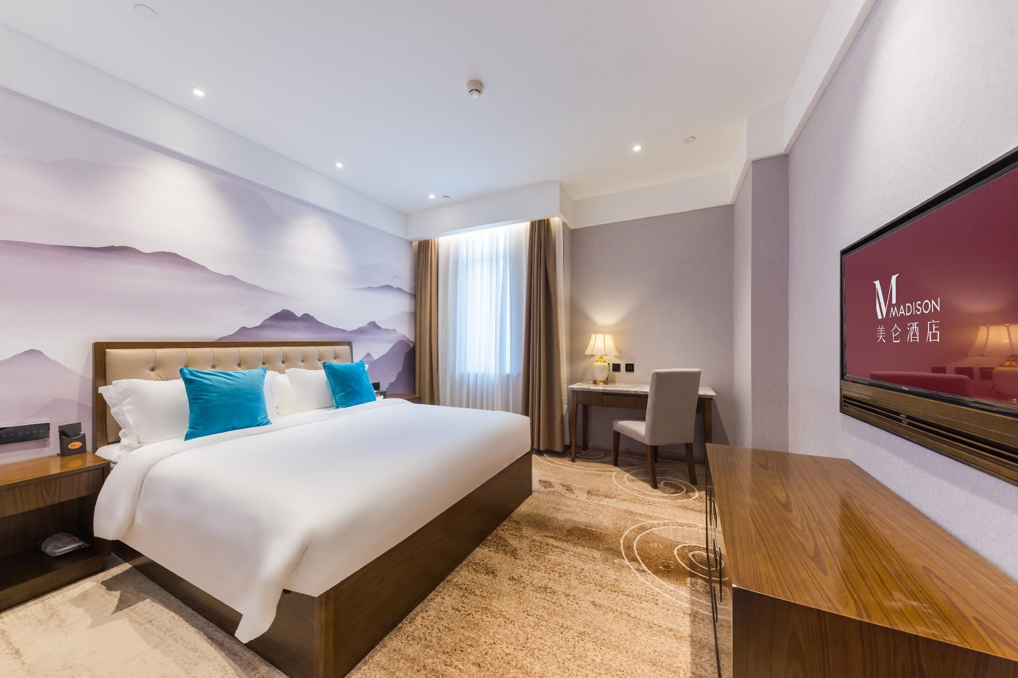 Huazhu - Room With Bed