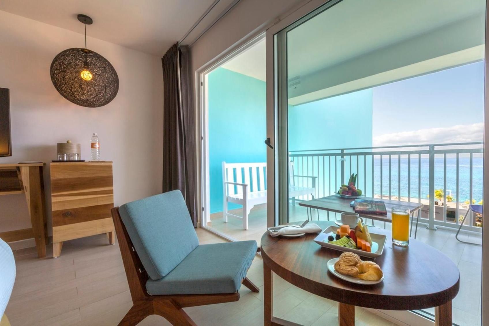 Deluxe King Room with Ocean View