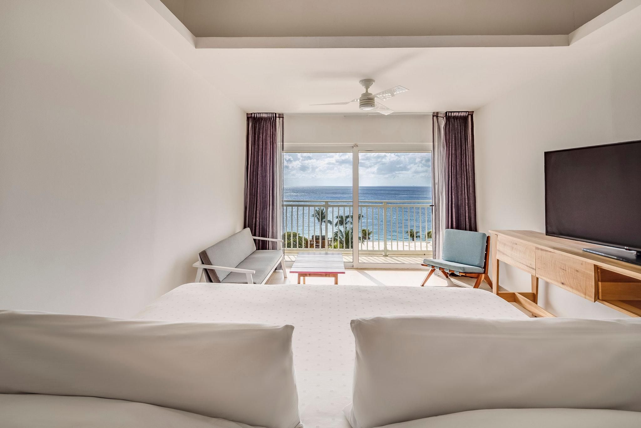Deluxe King Room with Ocean View
