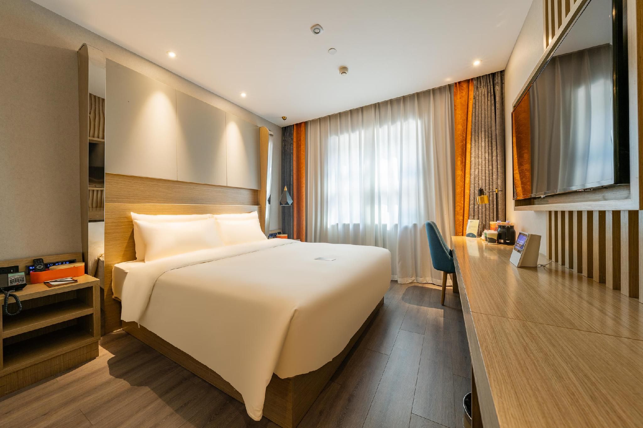 Executive room, Guest room, 1 Queen