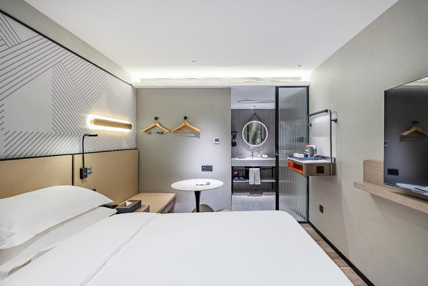 Dossen - Standard Bed Room