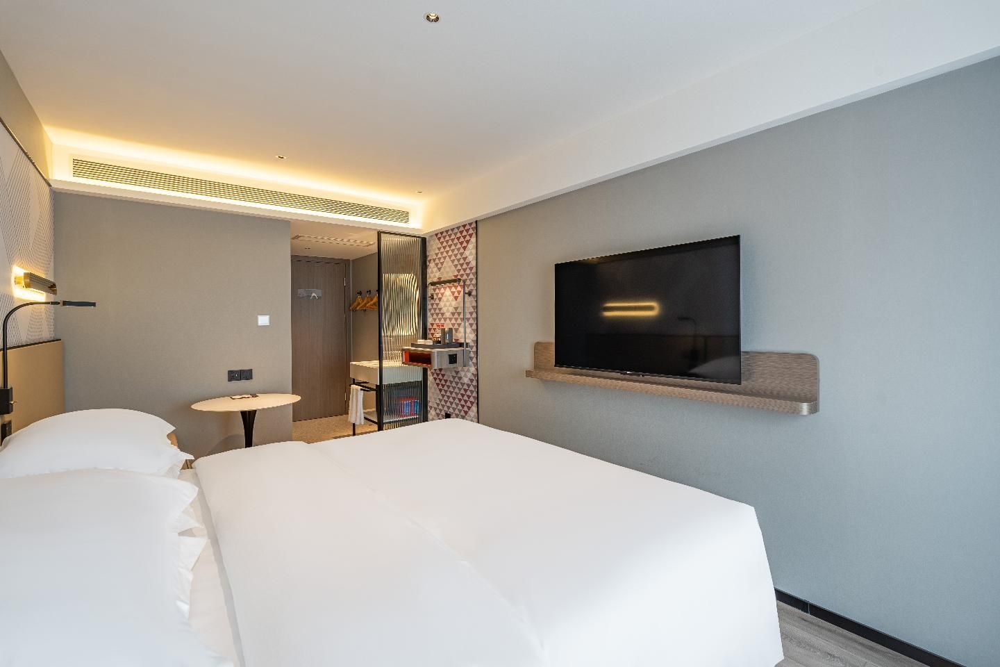 Dossen - Deluxe Bed Room