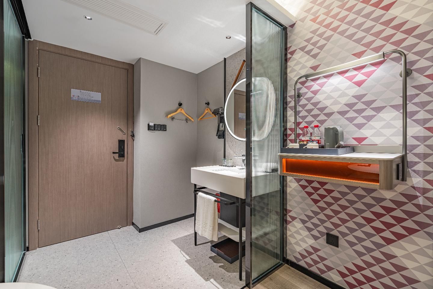 Dossen - Business Bed Room
