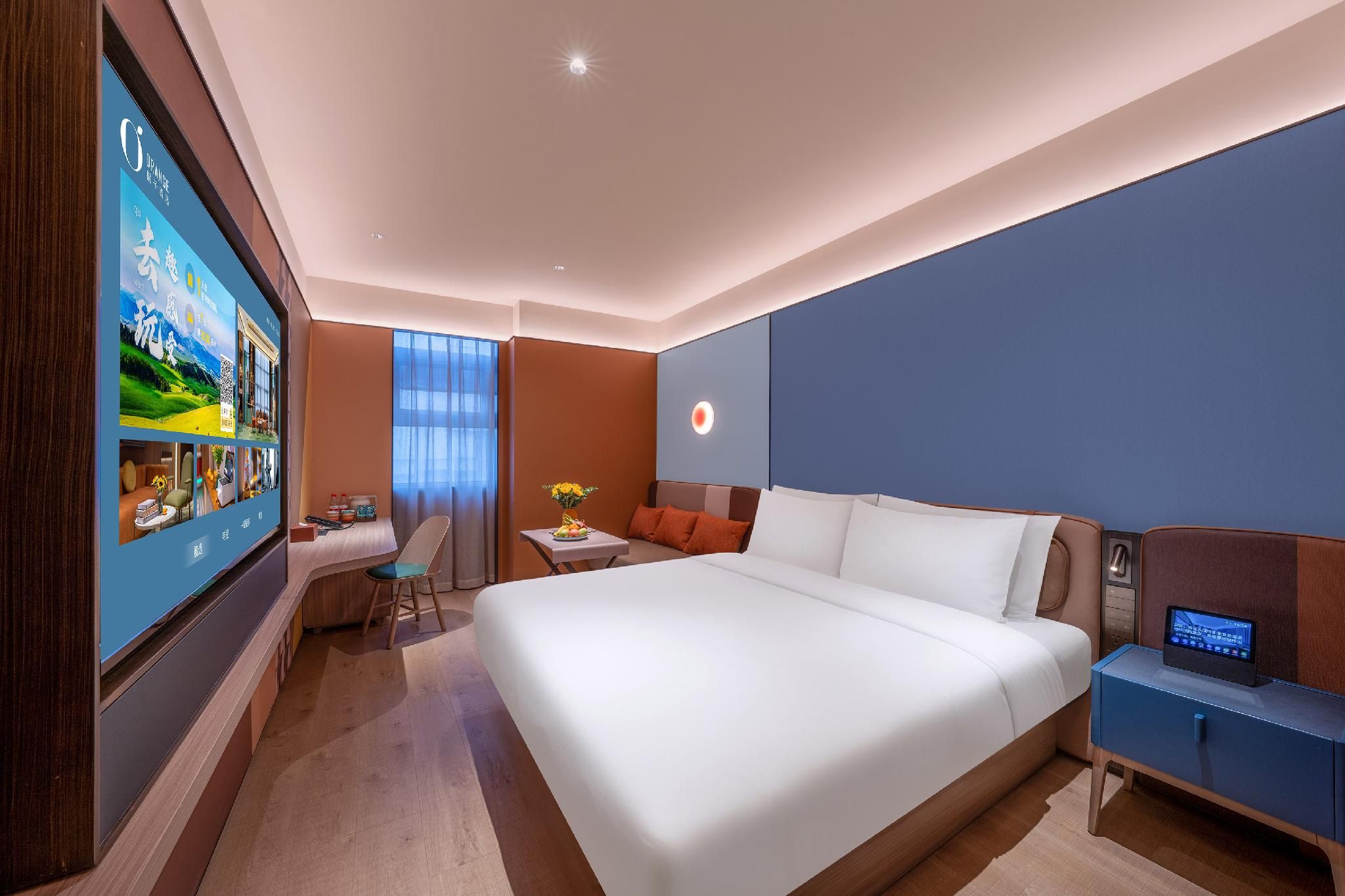Business Queen Bed Room