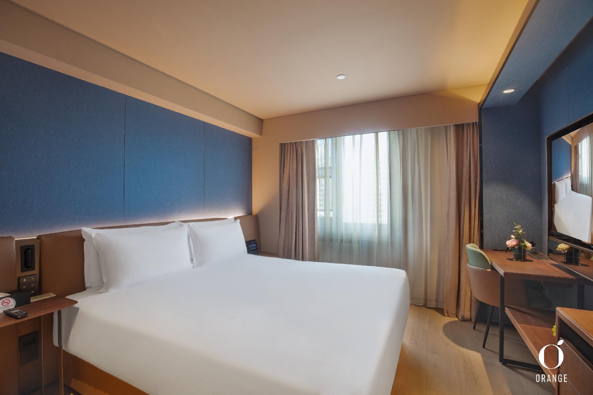 Huazhu - Superior Bed Room With View