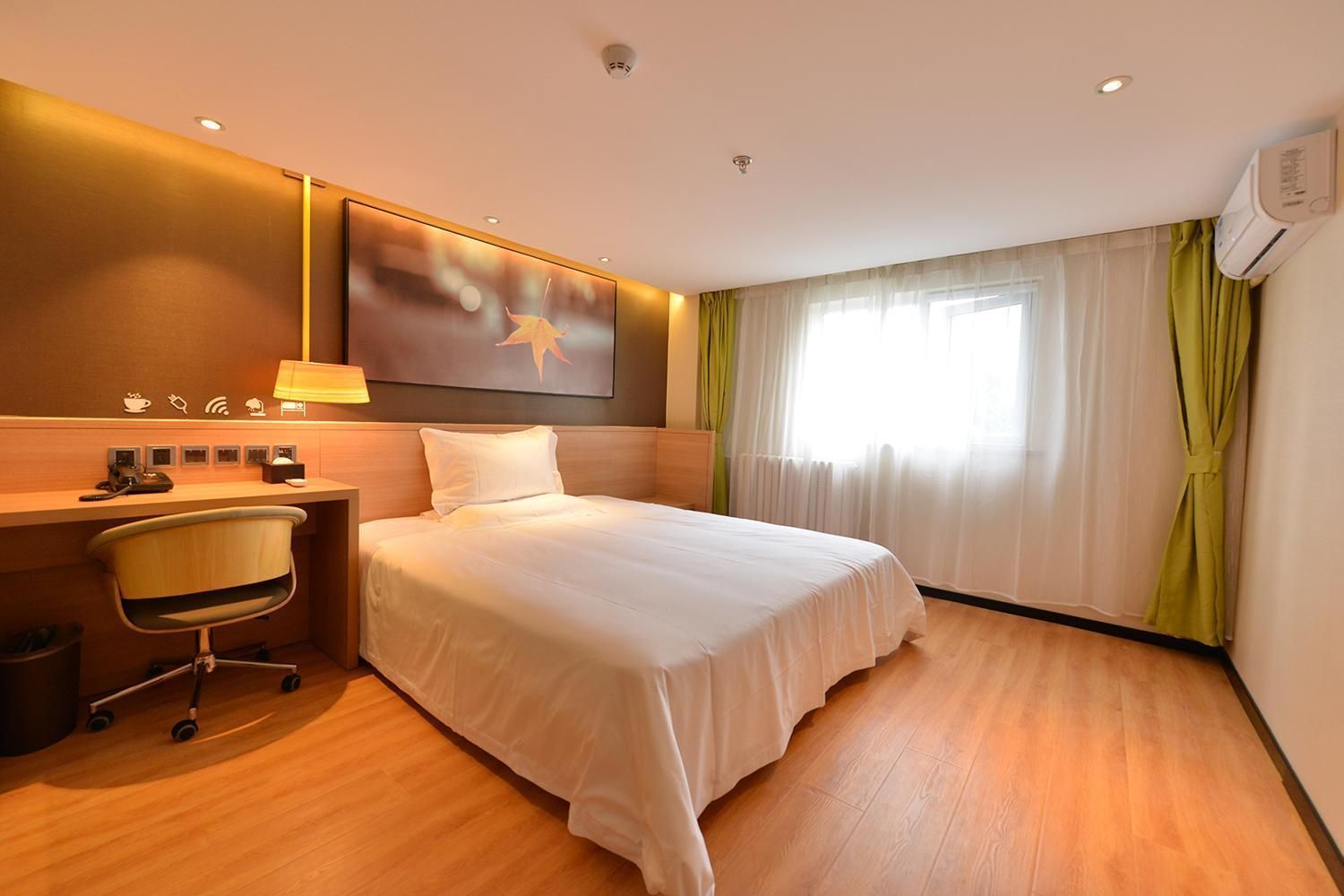 IU Compact U S Bed Room