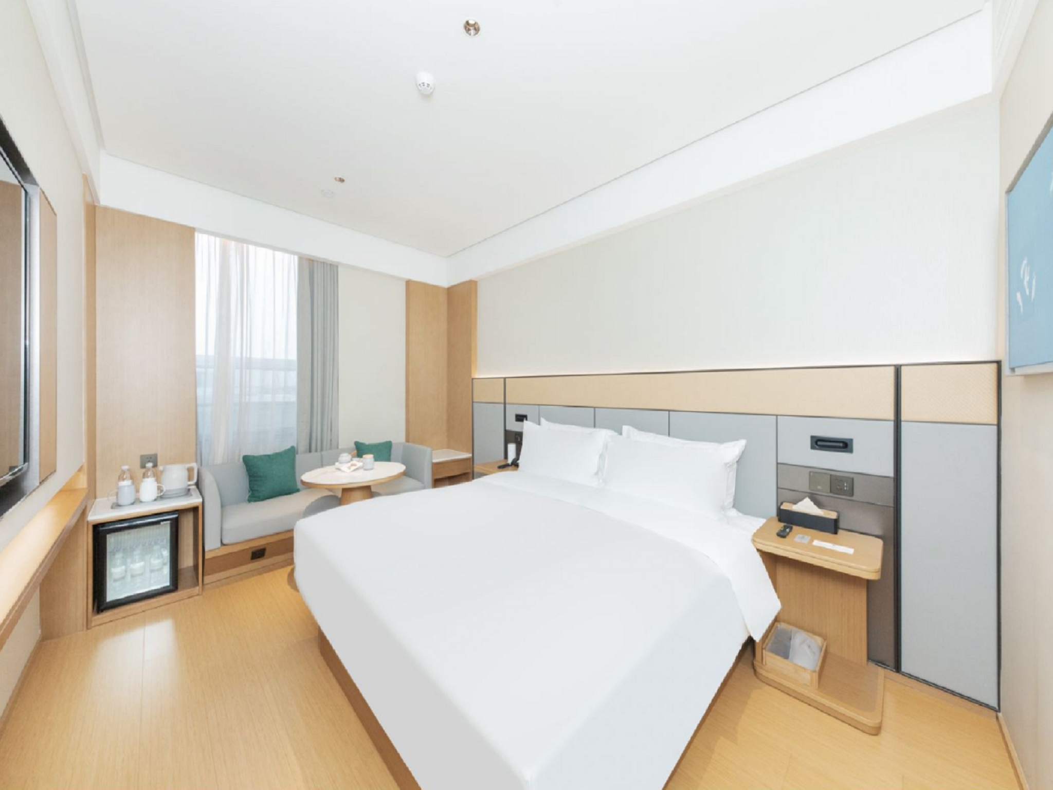 Huazhu - Superior BedRoom