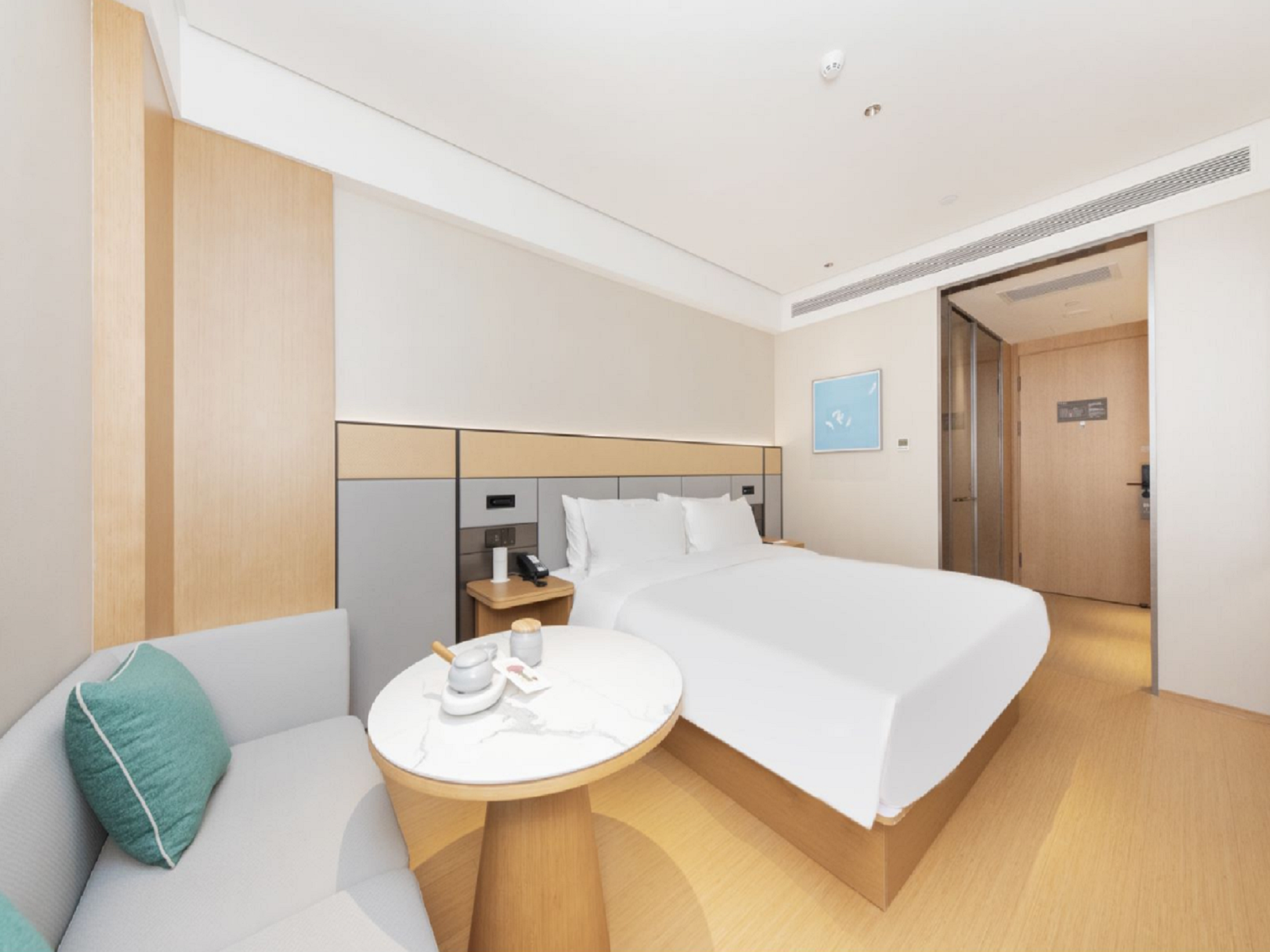 Huazhu - Superior BedRoom