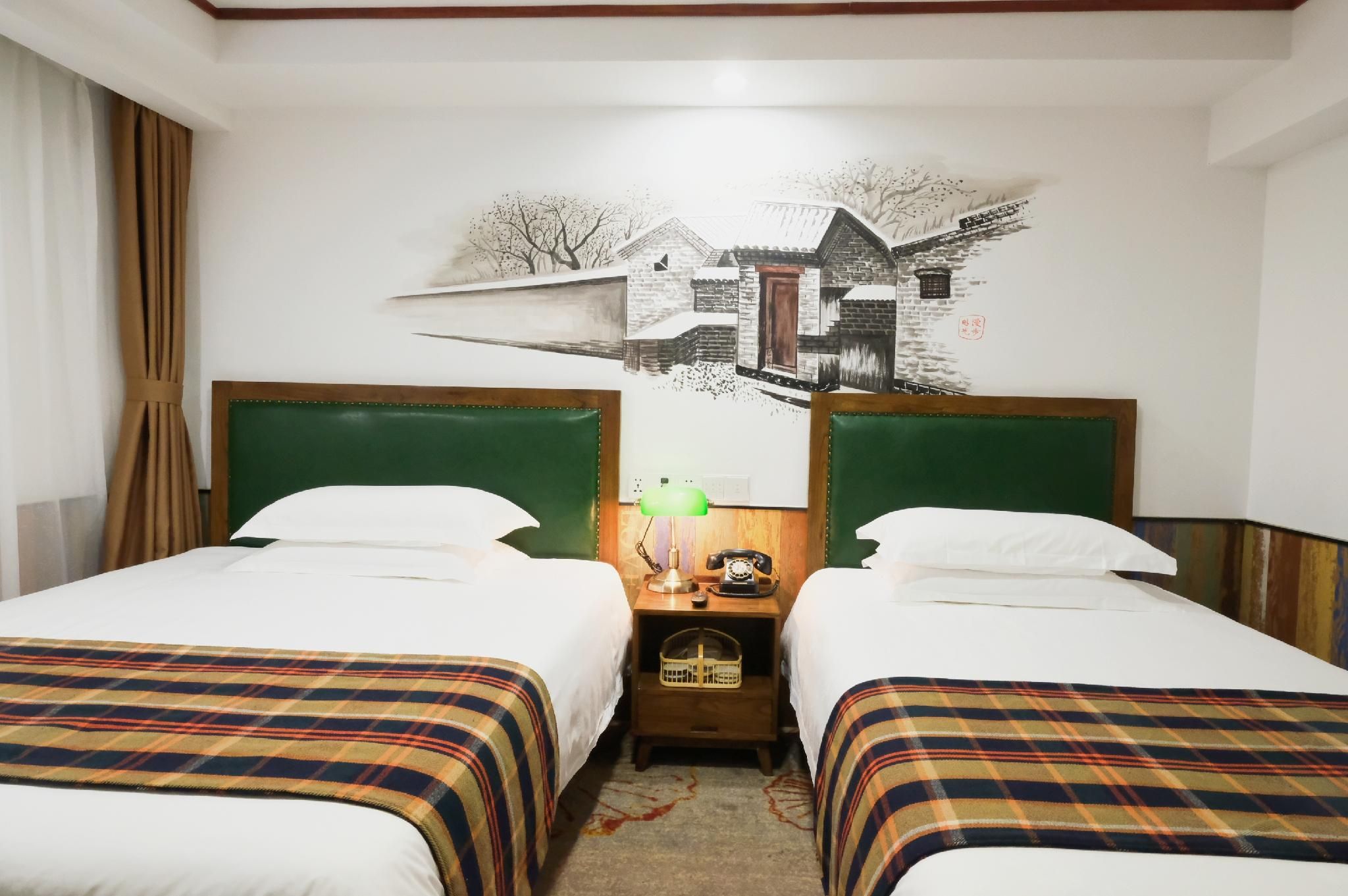 Standard Twin Room