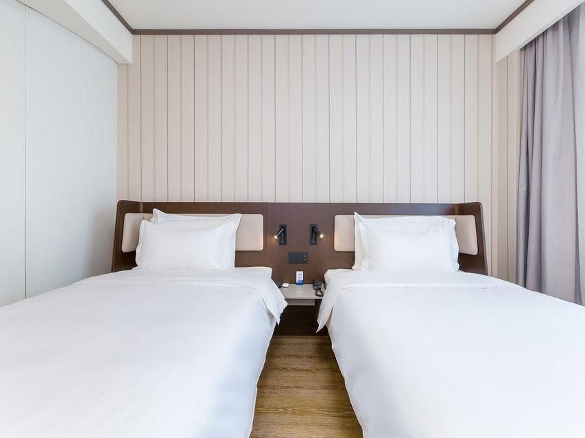 Guest Twin Room