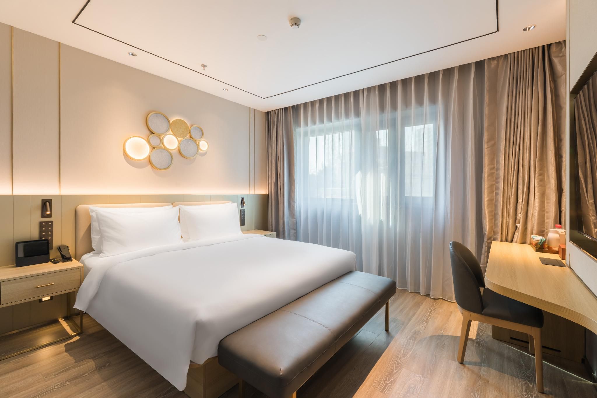 Huazhu - Yueruo Liujin Business Bed Roon