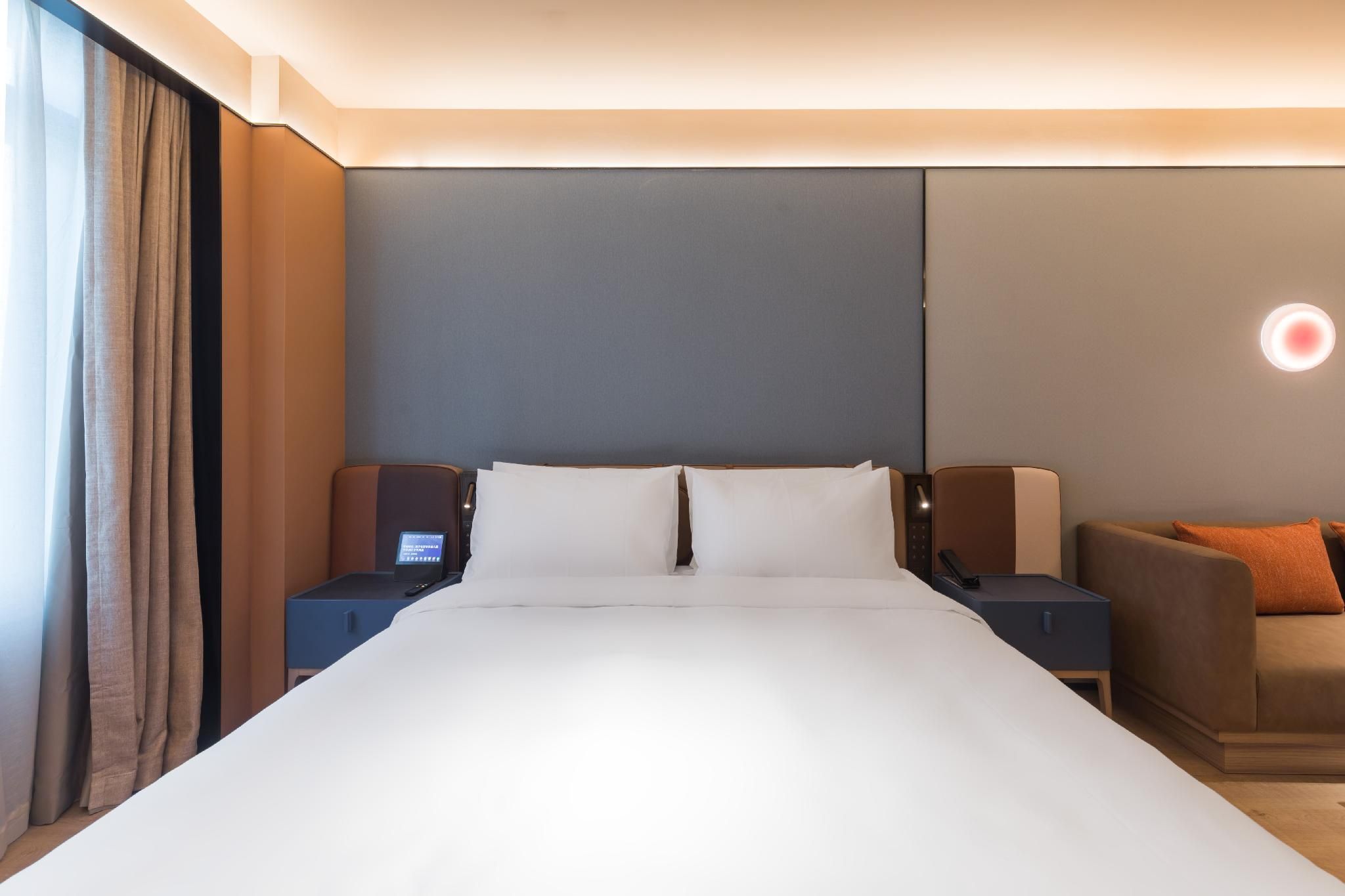 Huazhu - Yueruo Liujin Business Bed Roon