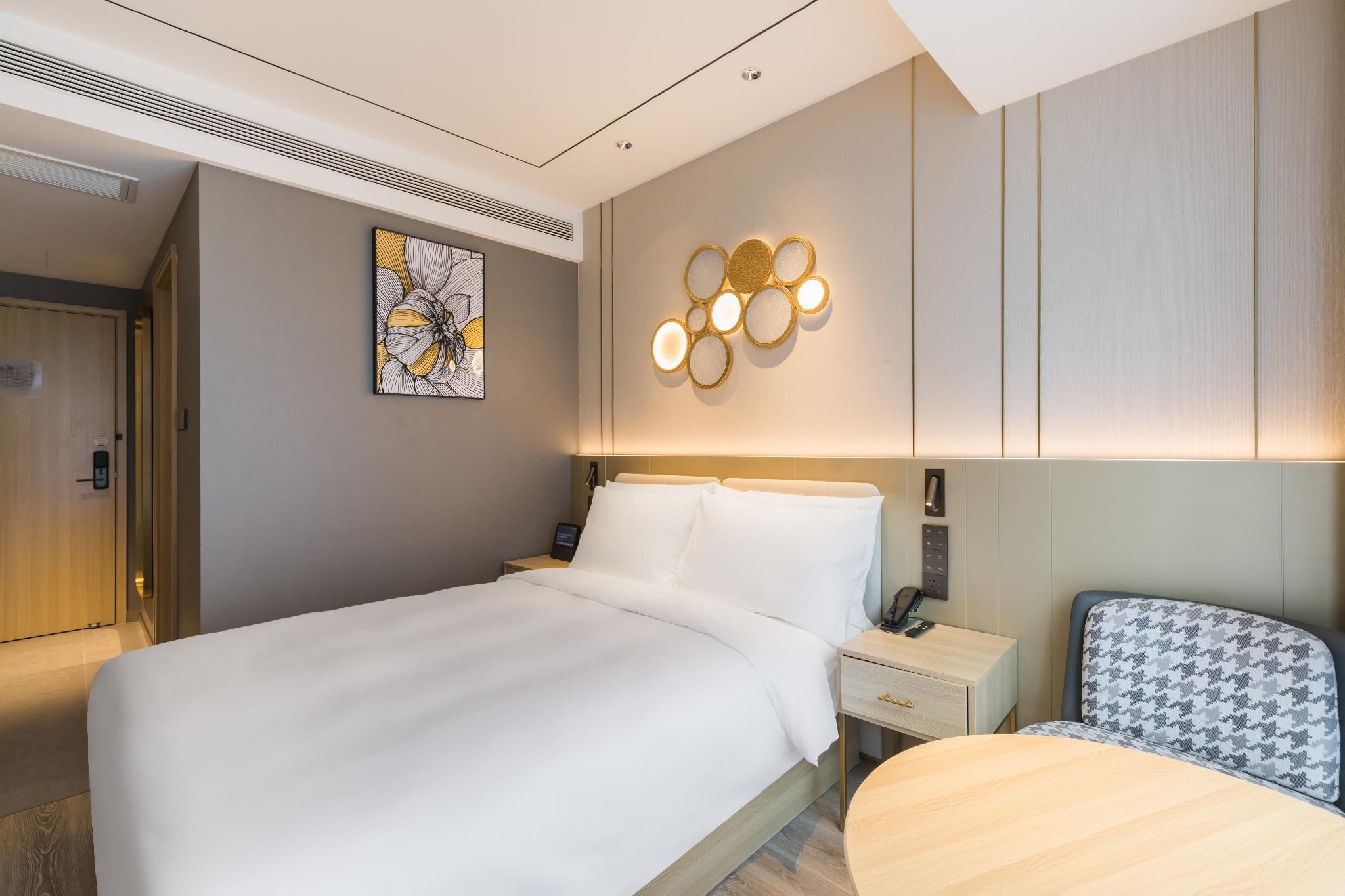 Huazhu - Yueruo Liujin Room