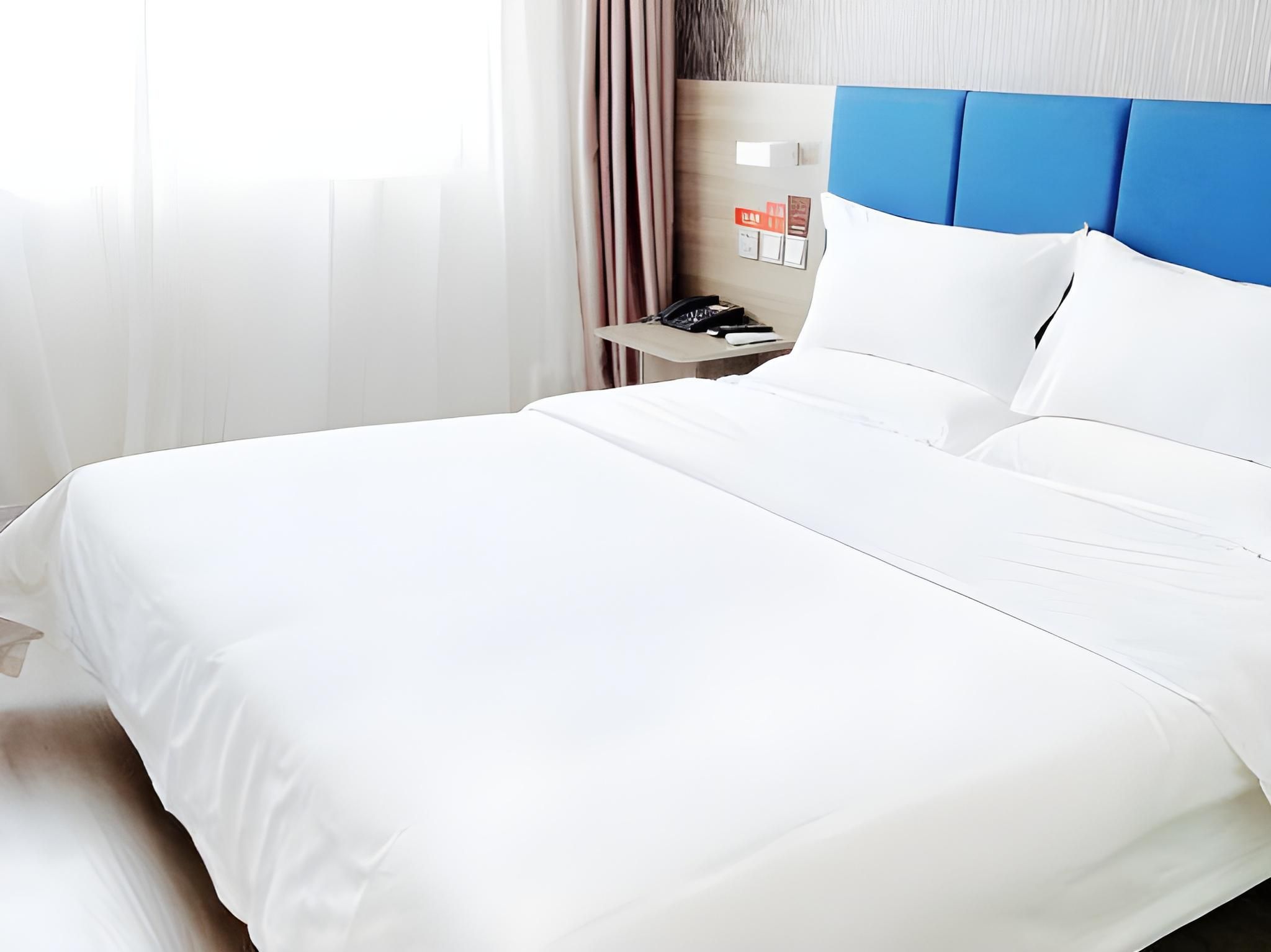 WH - Shuxiang Bed Room