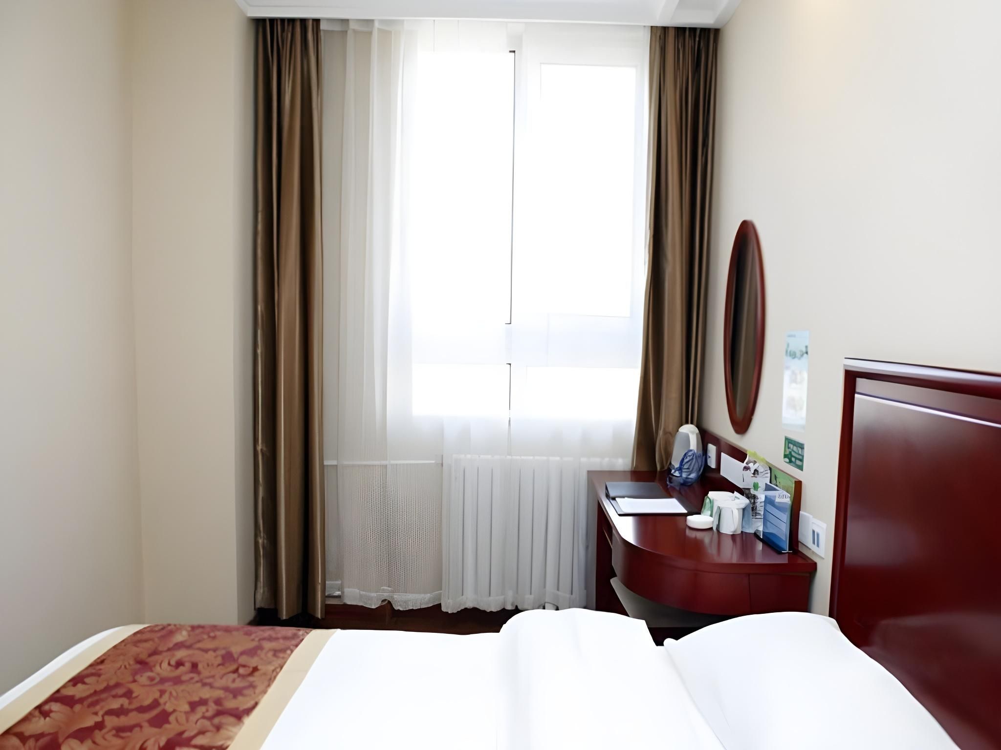GTI - 1 Bed Guest Room, 1.5M Bed