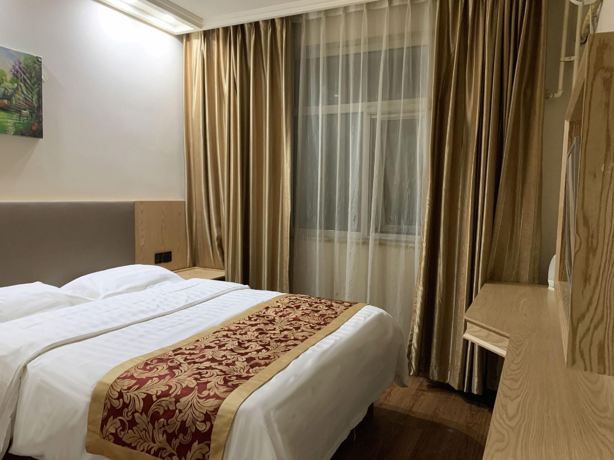 GTI - 1 Bed Guest Room, 1.5M Bed