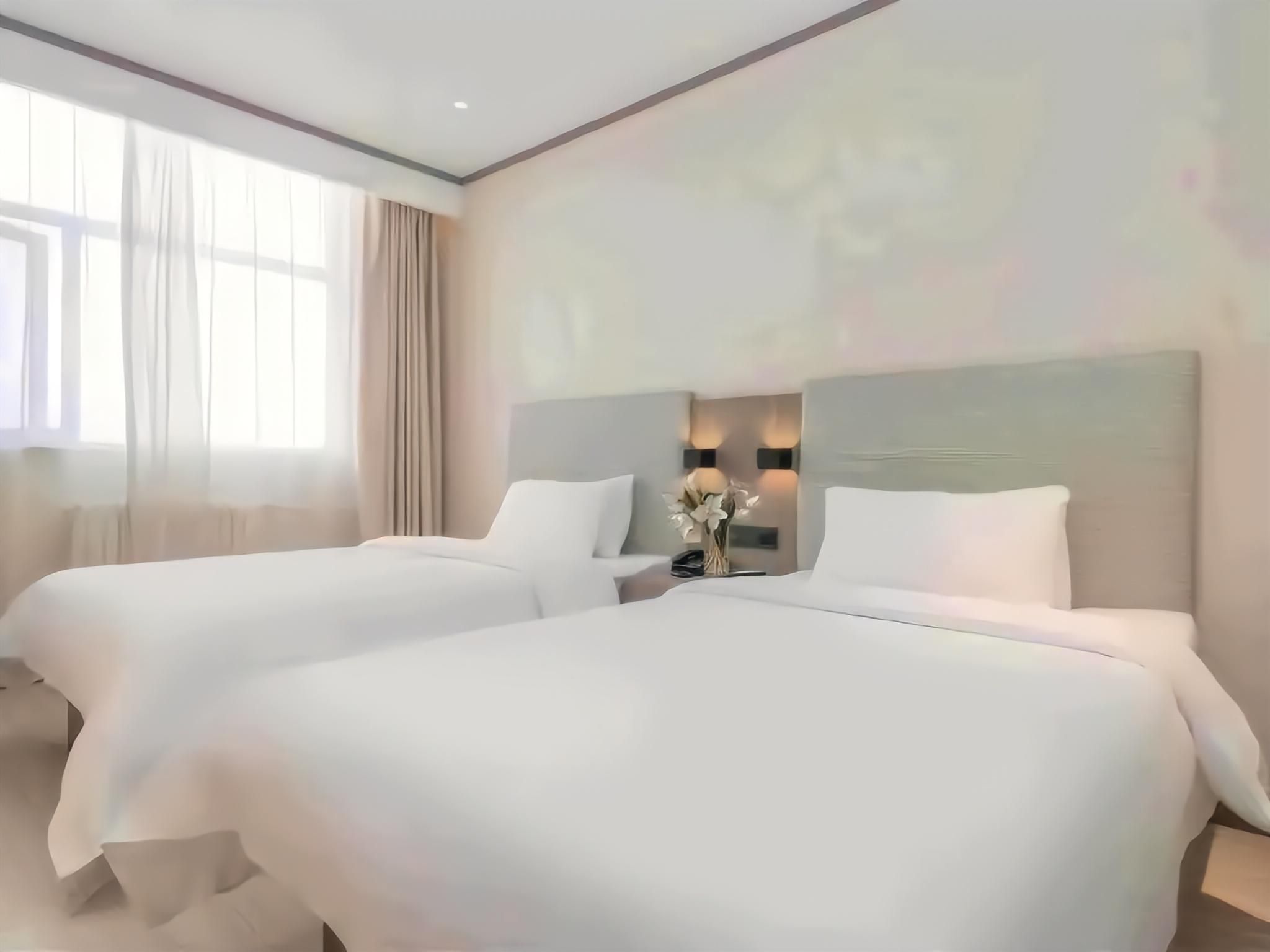 Twin Business Room
