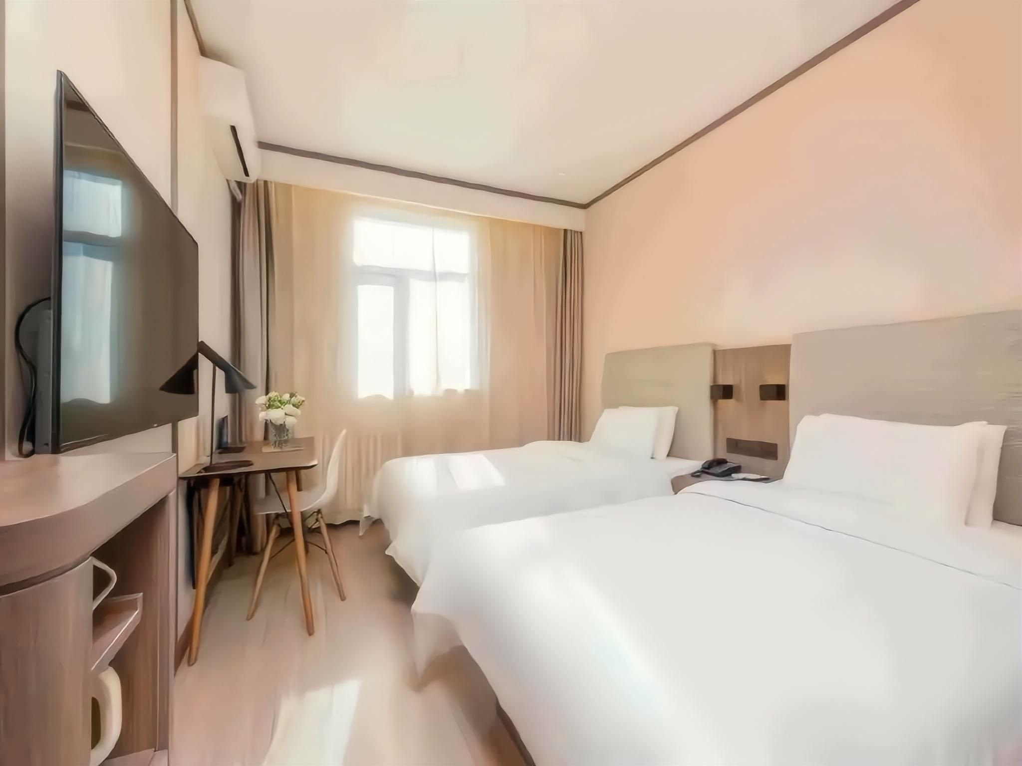 Twin Business Room