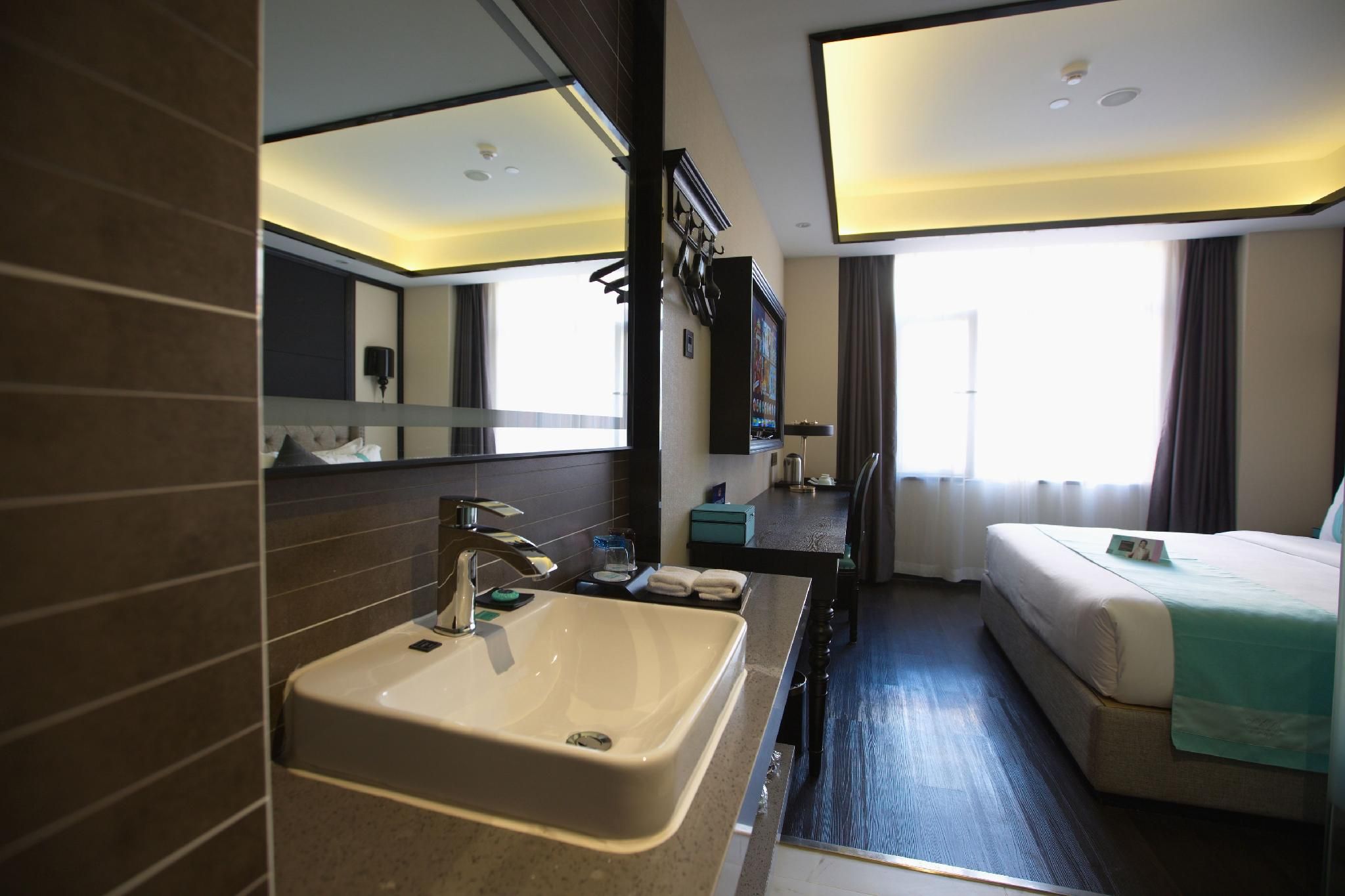 Xana - Superior Bed Room