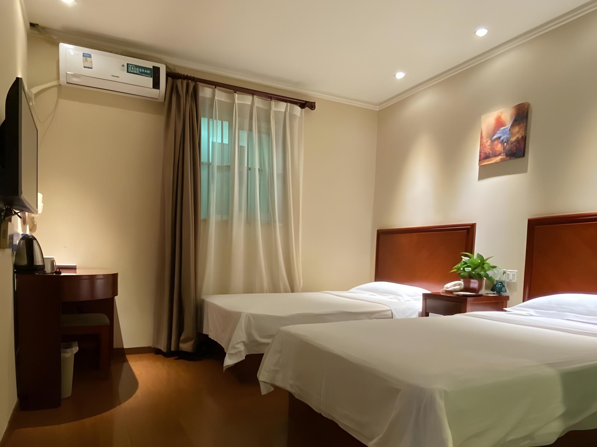 GTR - Twin Room with Aisle window