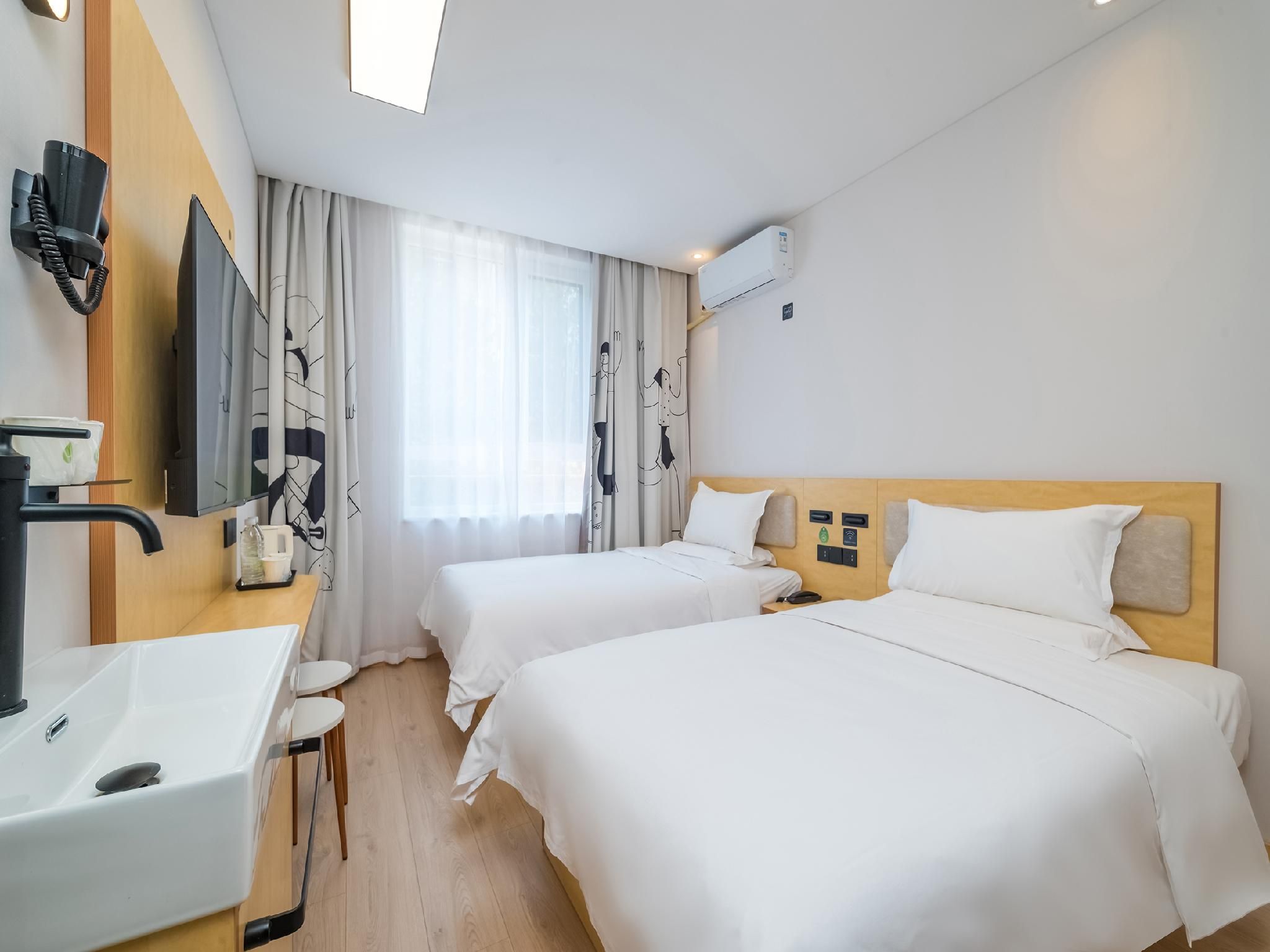 Marsden Twin Room