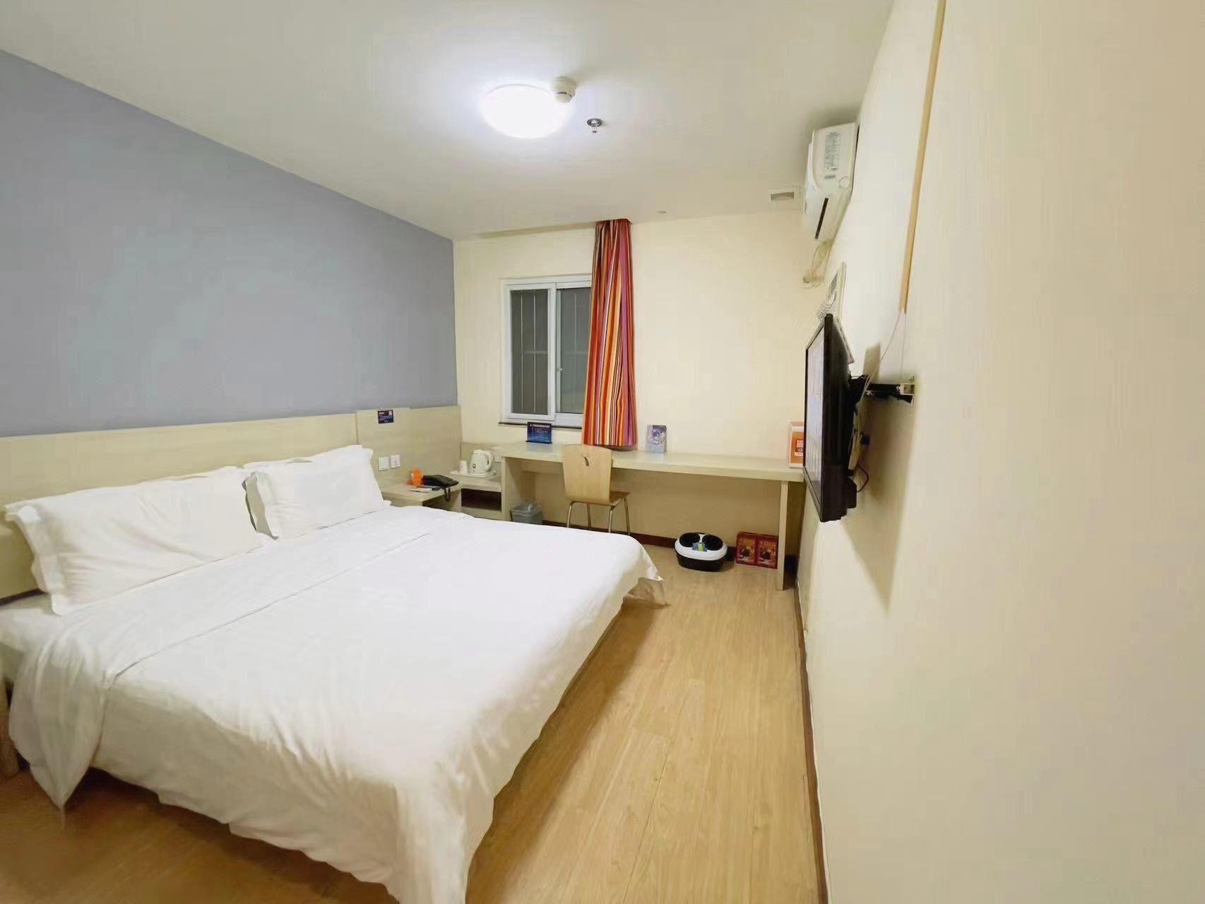 WH - Traditional Bed Room
