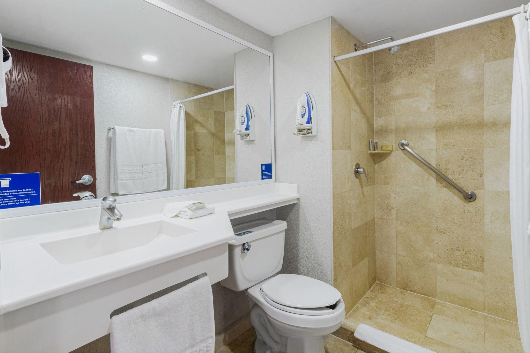 City Express by Marriott Tuxtla Gutierrez Guest room, 2 Double 3