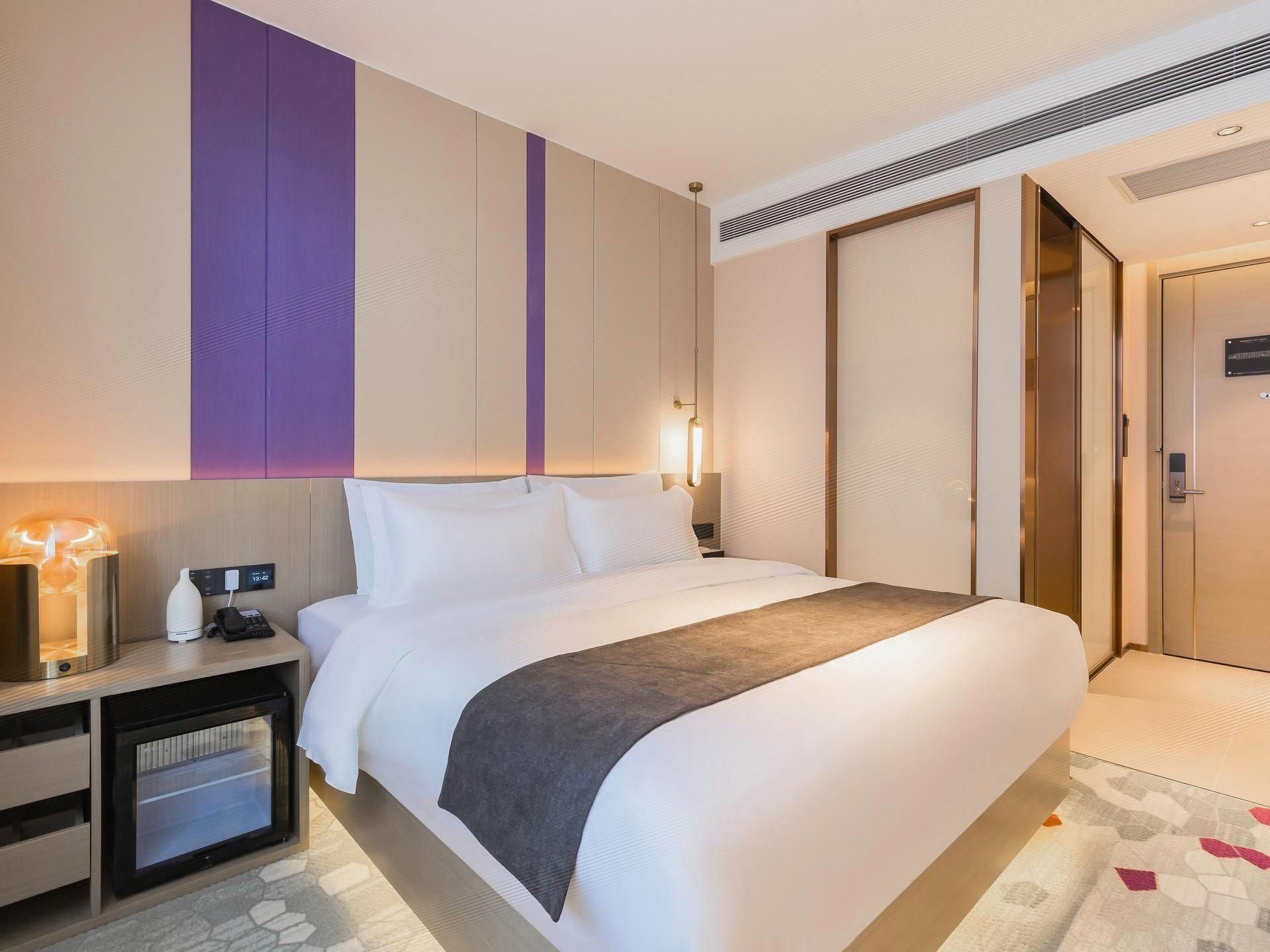 WH - Deluxe Bed Room