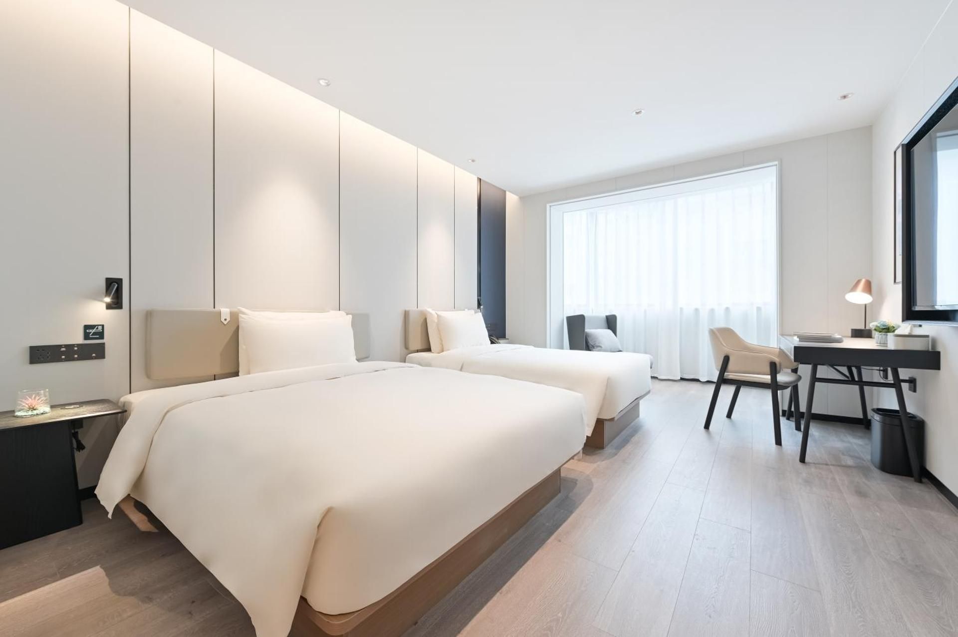 Deluxe Family Room