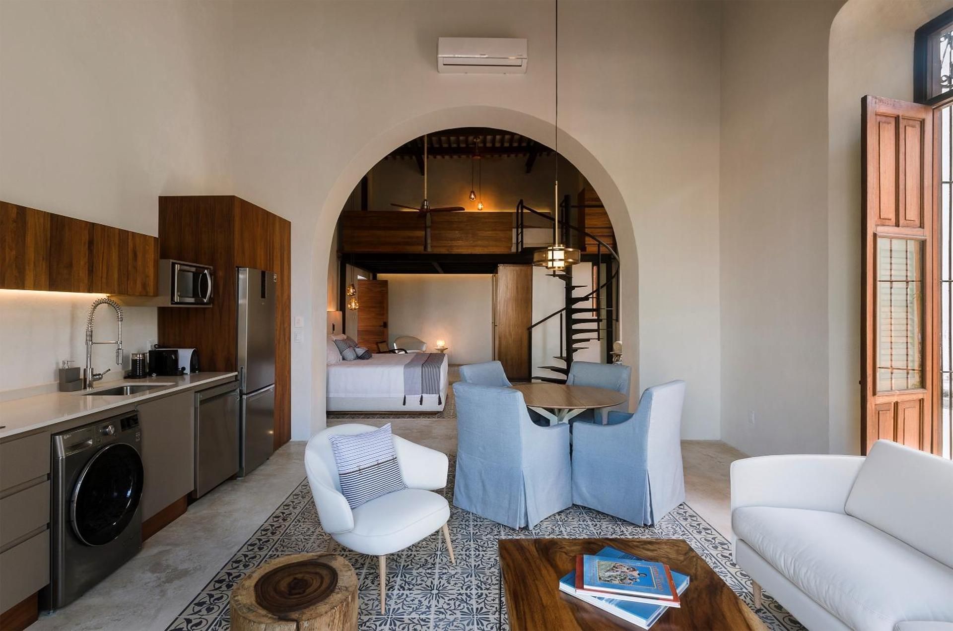 Deluxe Family Suite