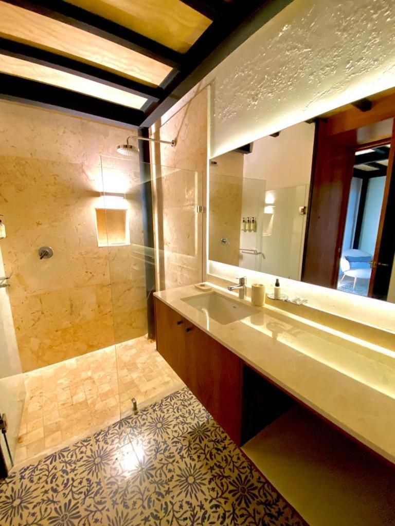 Deluxe Family Suite