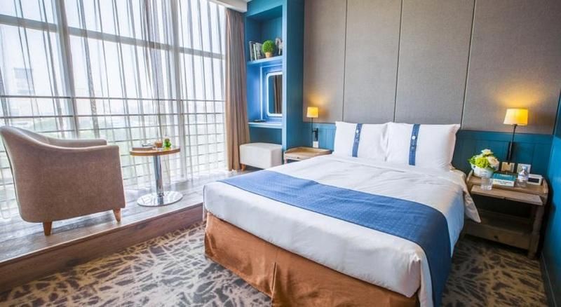Double Room with View