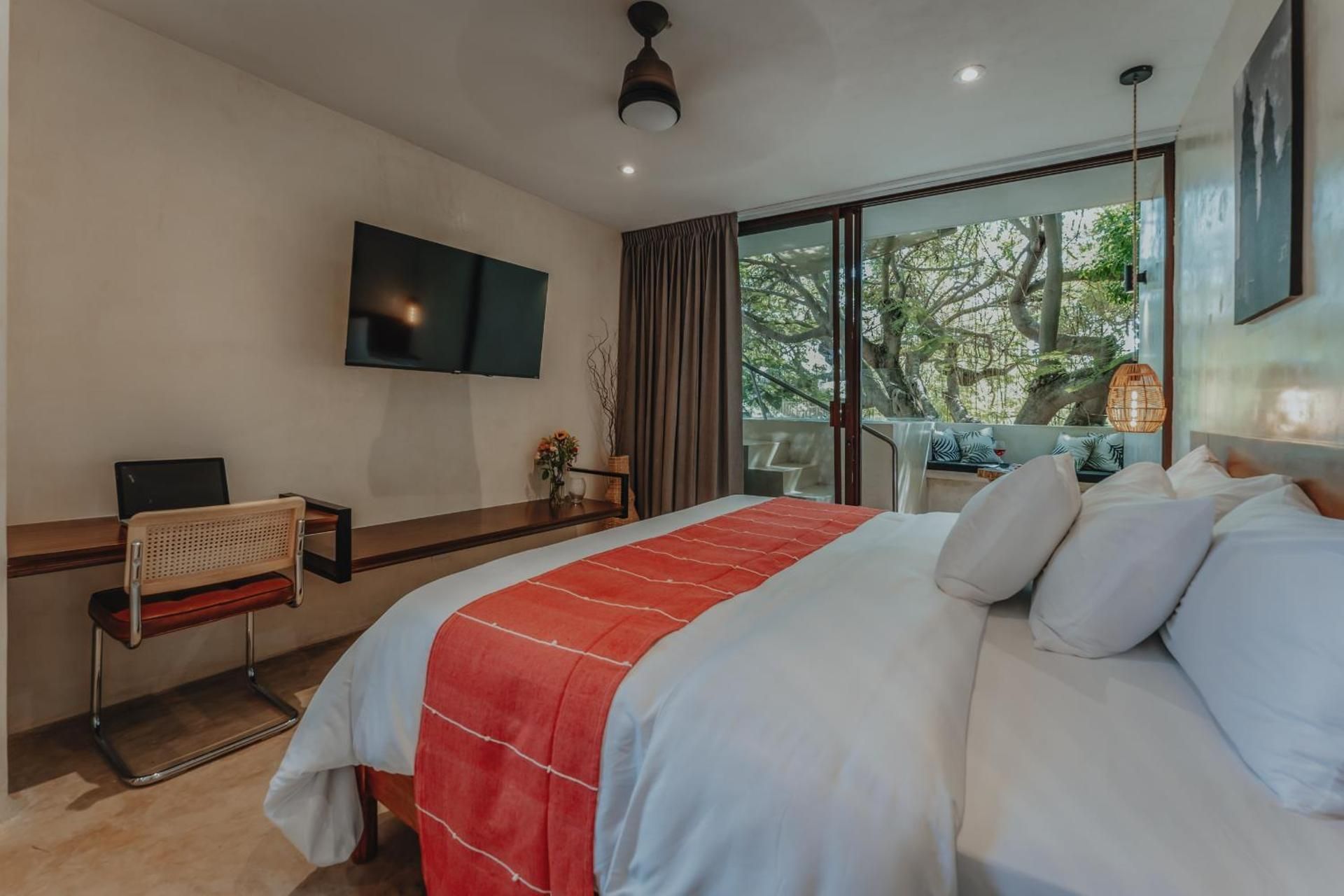 Suite with Private Pool