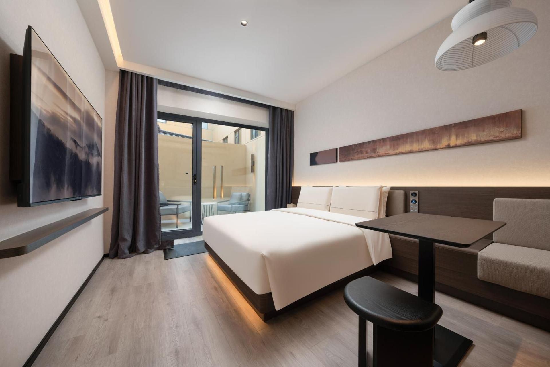Premier Double Room with Courtyard