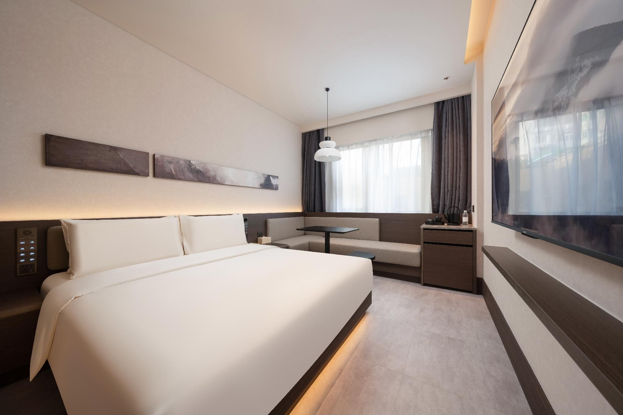 Executive room, Guest room, 1 Queen