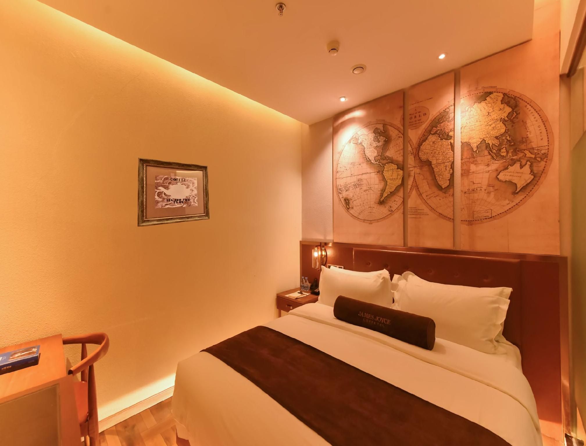 James Joyce - Chunxiang Lifestyle Room