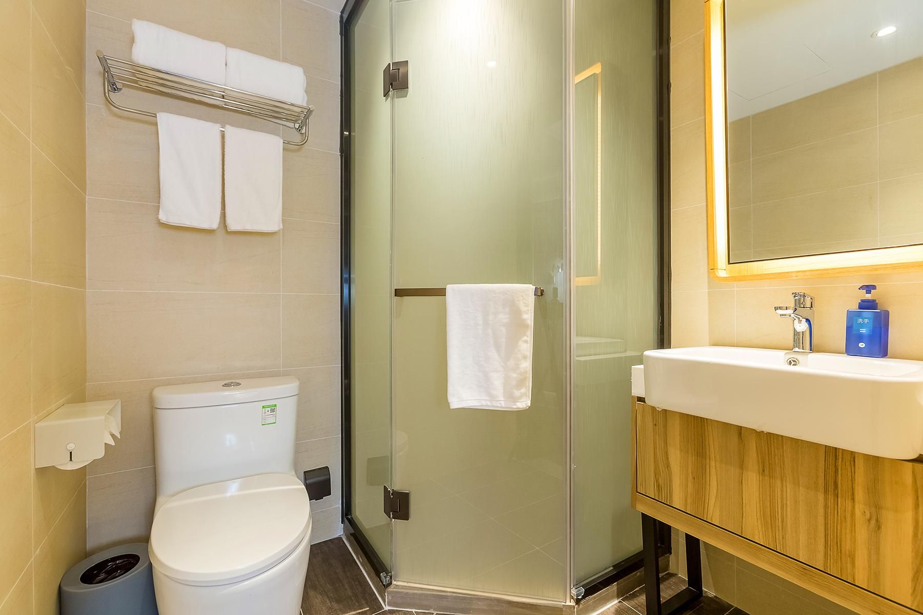 28881764_211124140200108796421