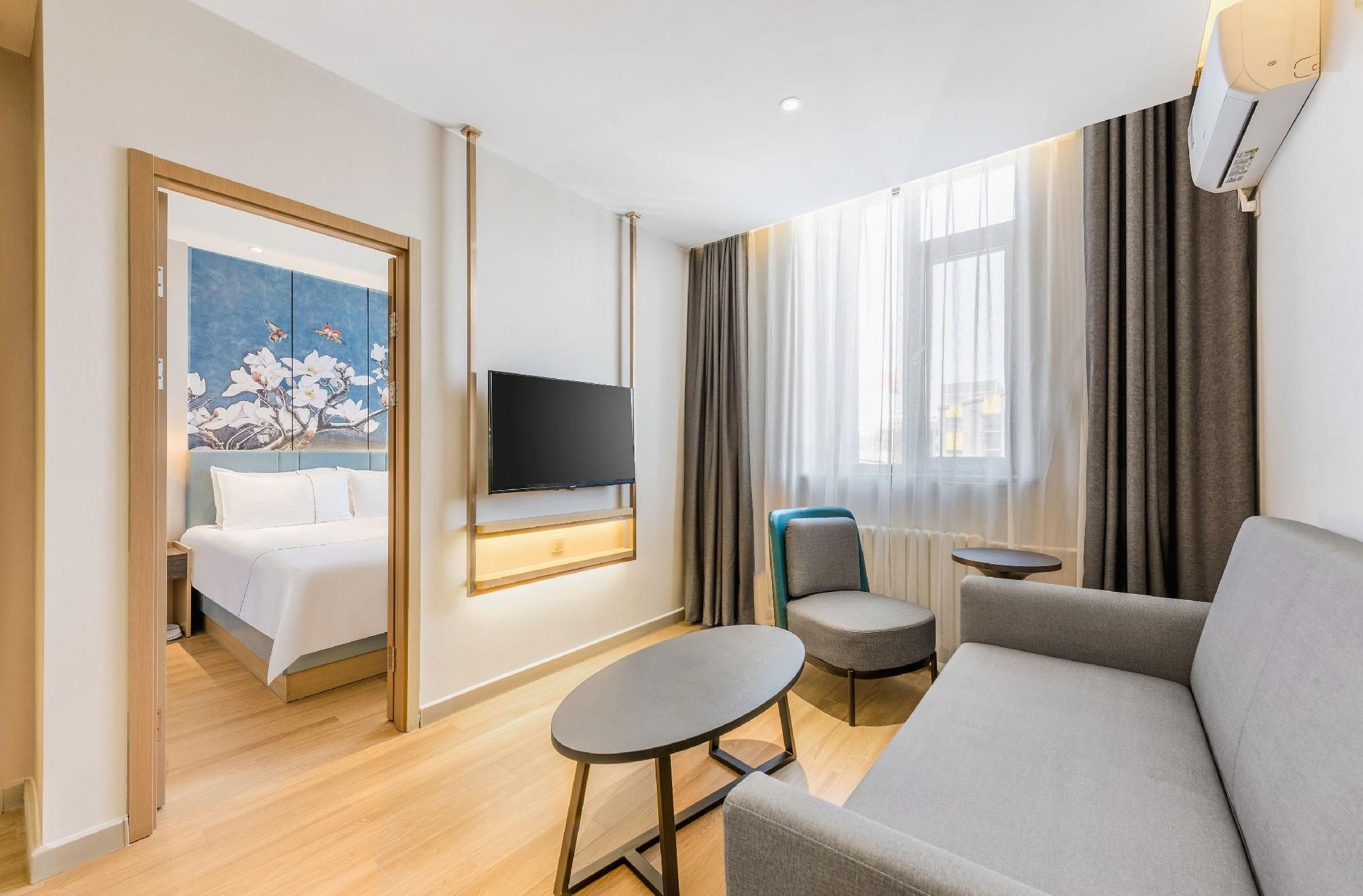 wh - superior bed room