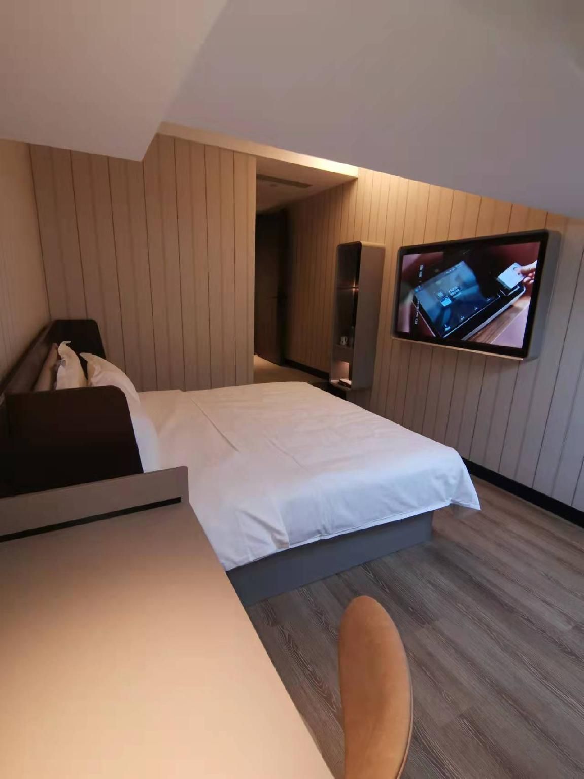 Huazhu - Superior BedRoom