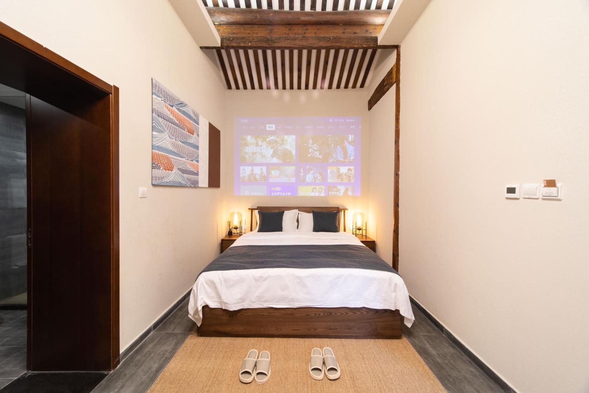 Queen Room with Garden View