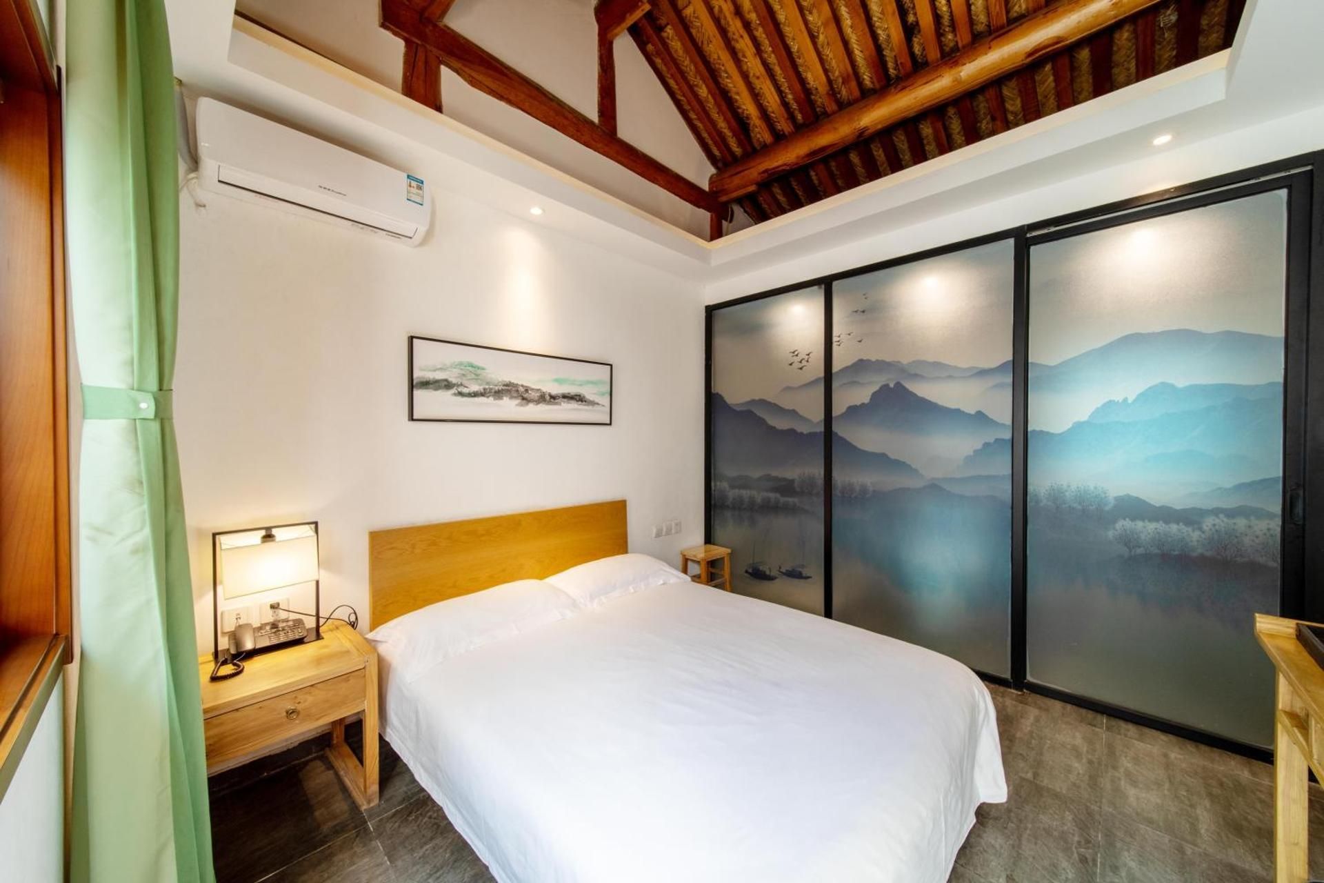 Superior Queen Room
