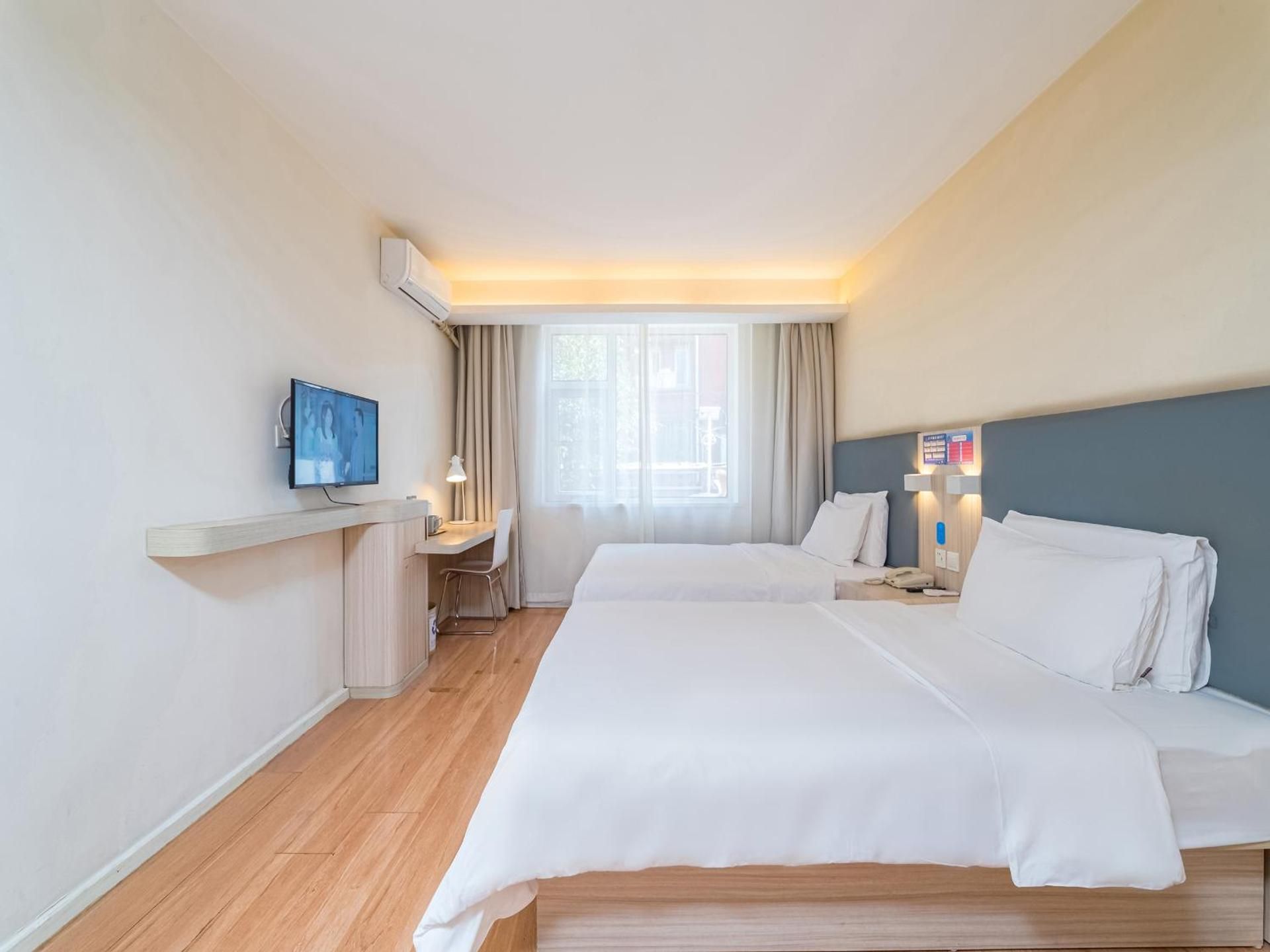 Double or Twin Room with Shower