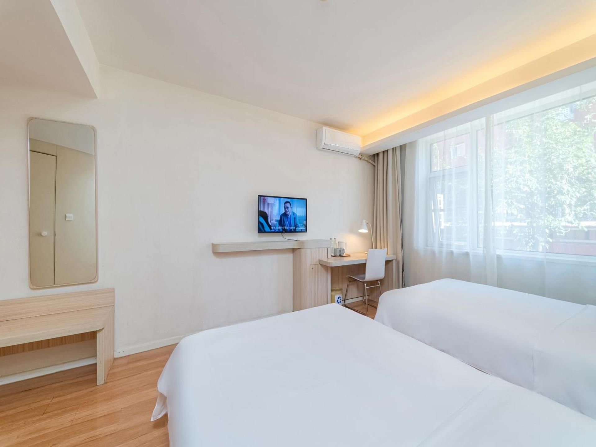 Double or Twin Room with Shower