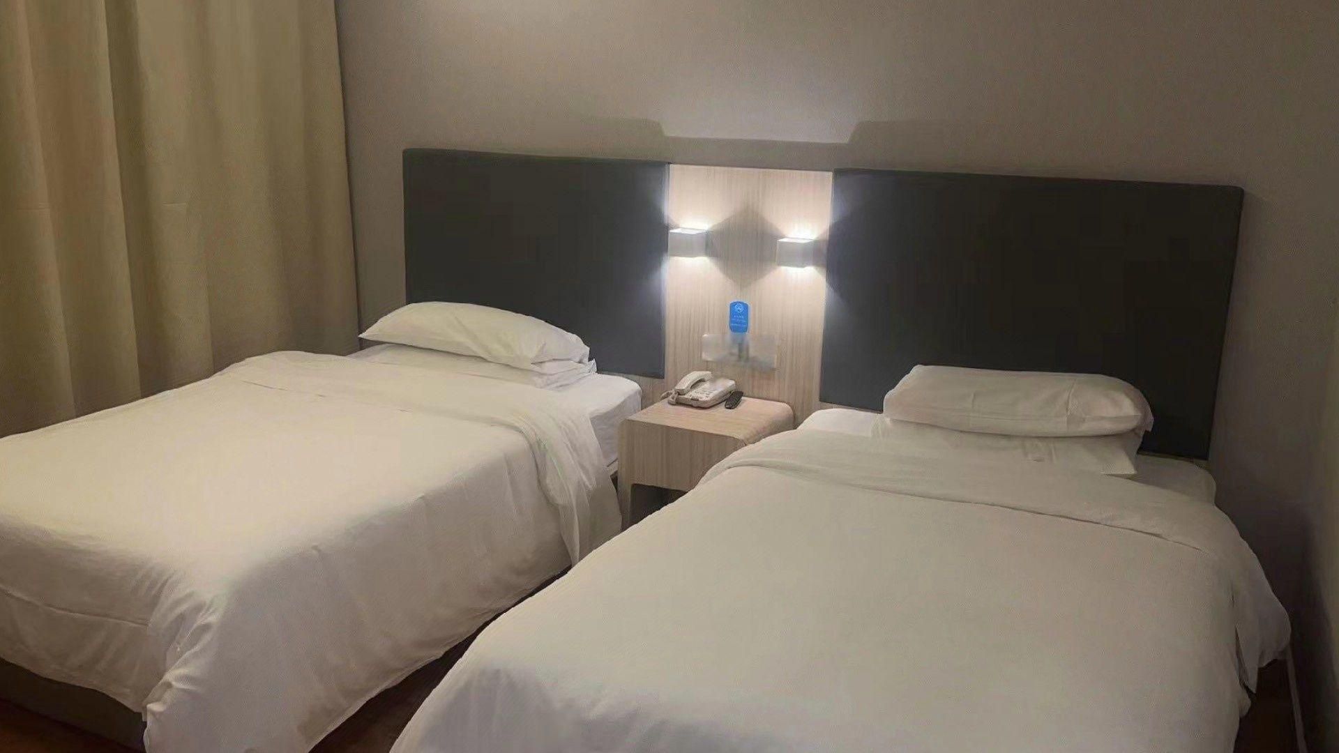 PAI Huixuan Twin Room