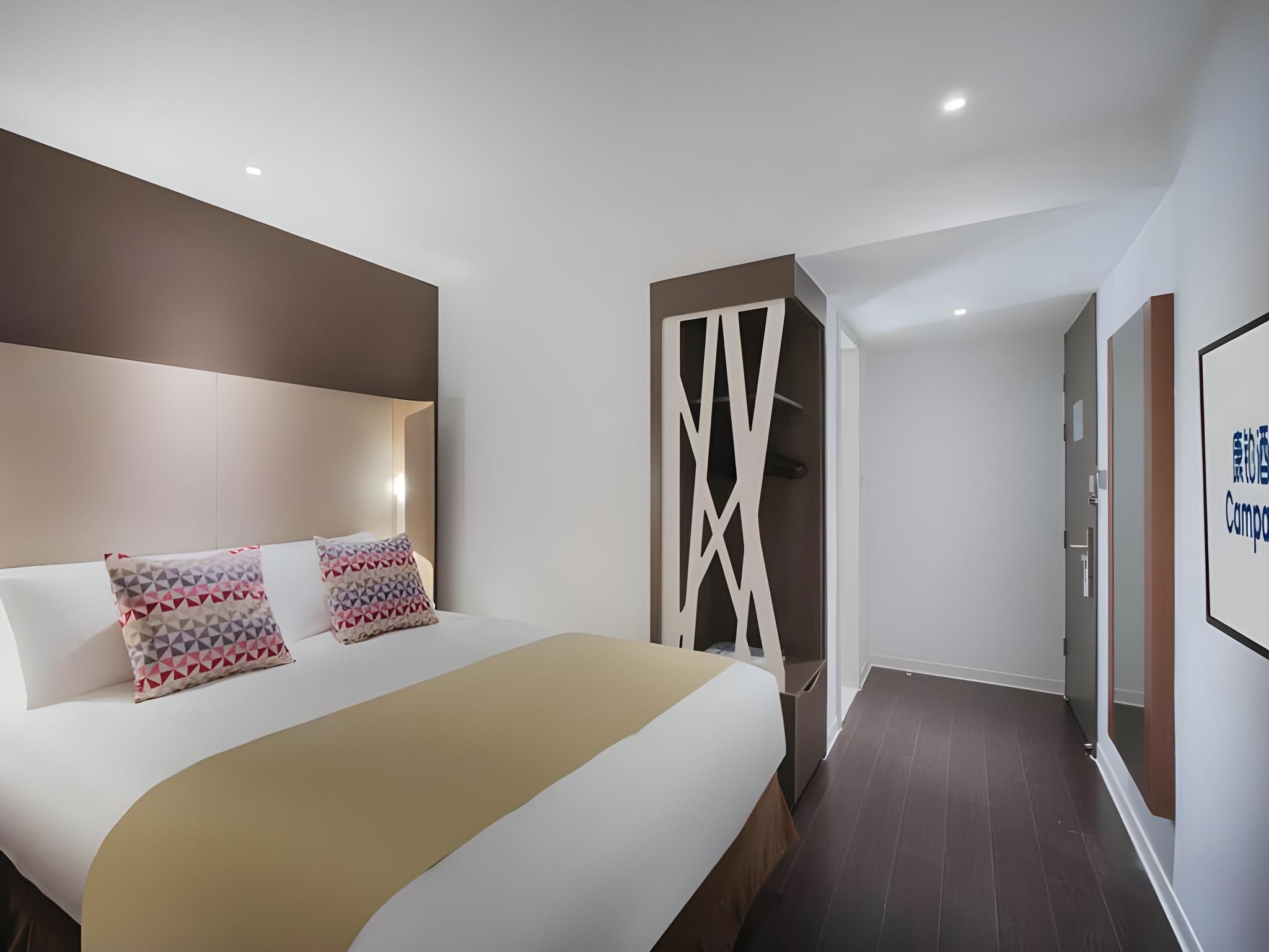 WH - Deluxe Bed Room